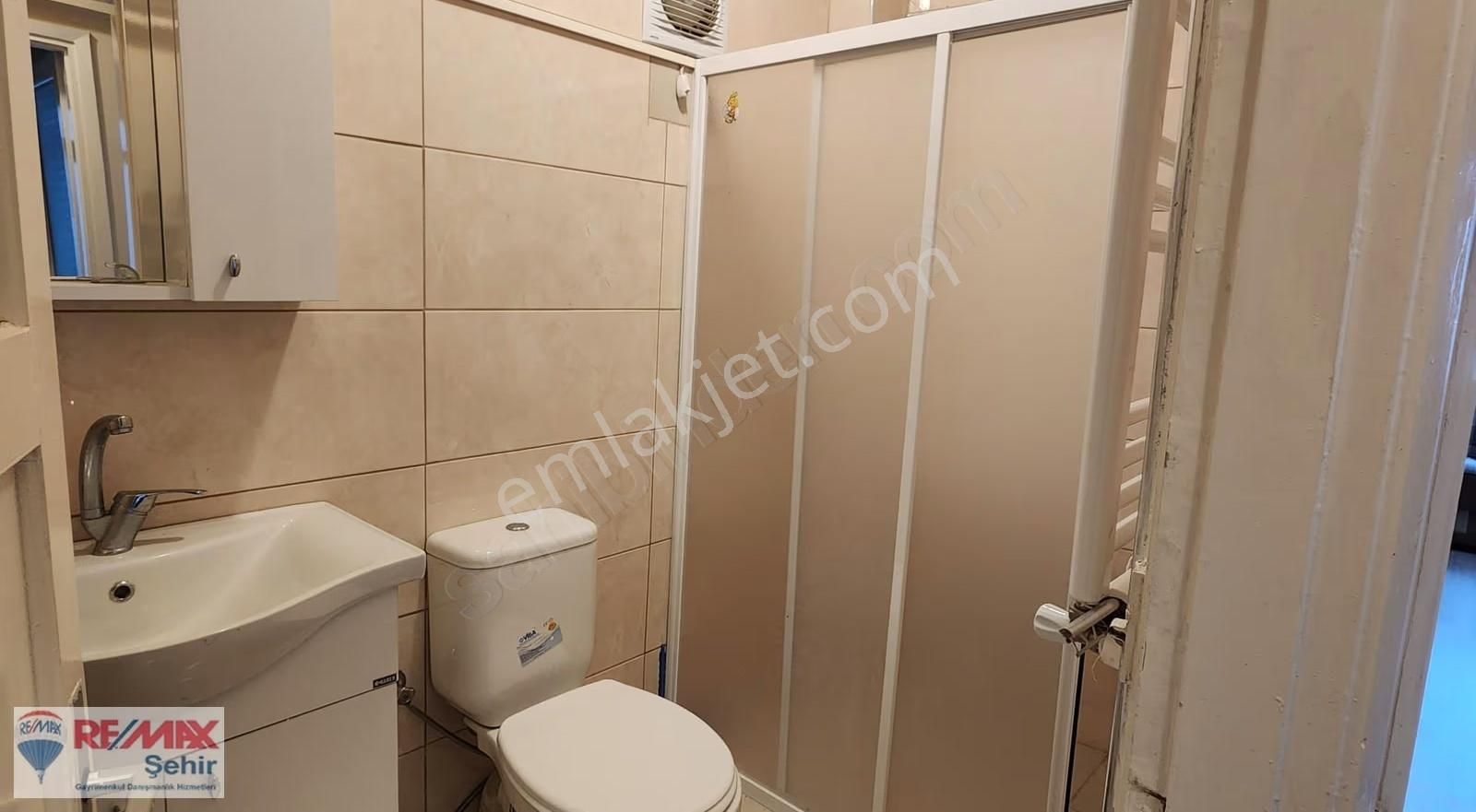Re/max'dan Çınarcık 'da Eşsiz Deniz Manzaralı Satılık Daire - Görsel 3