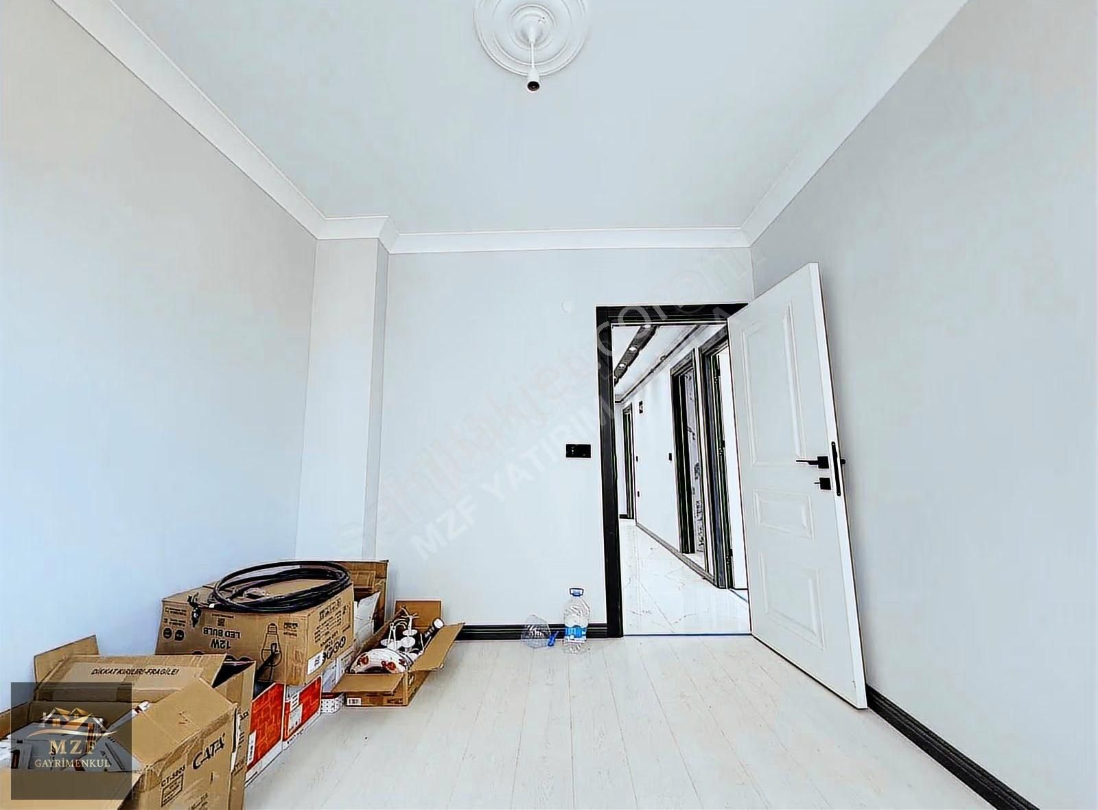 Tuzla Cd'sine Cephe Ultra Lüks 2+1 Geniş Arakat - Görsel 14