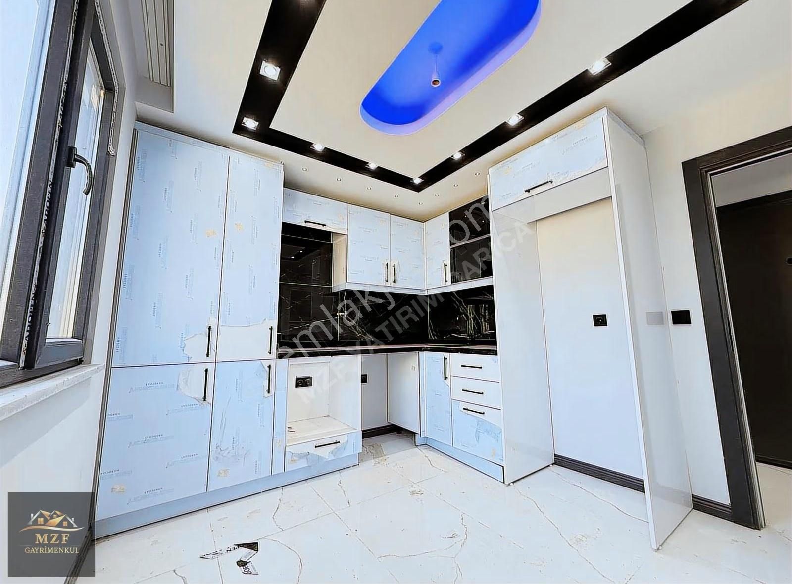 Tuzla Cd'sine Cephe Ultra Lüks 2+1 Geniş Arakat - Görsel 11