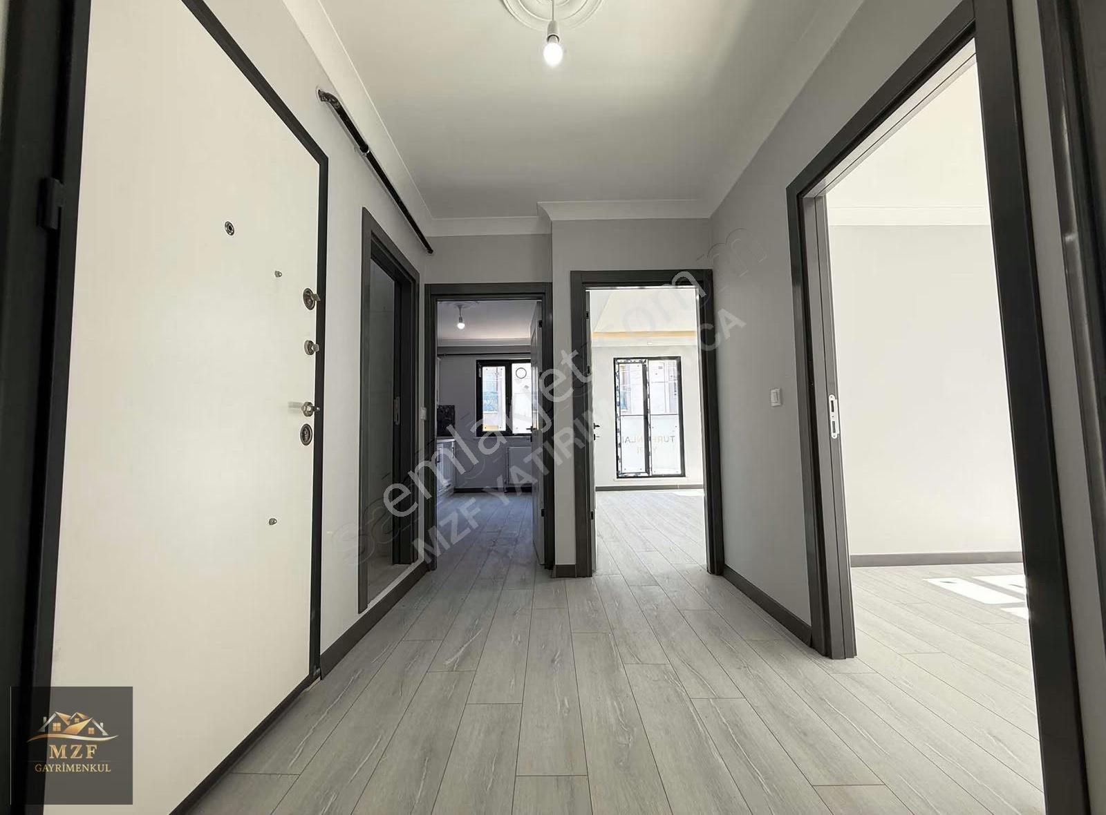 Tuzla Cad'sine Yakın Merkezi Konumda Lüks 2+1 Arakat - Görsel 18