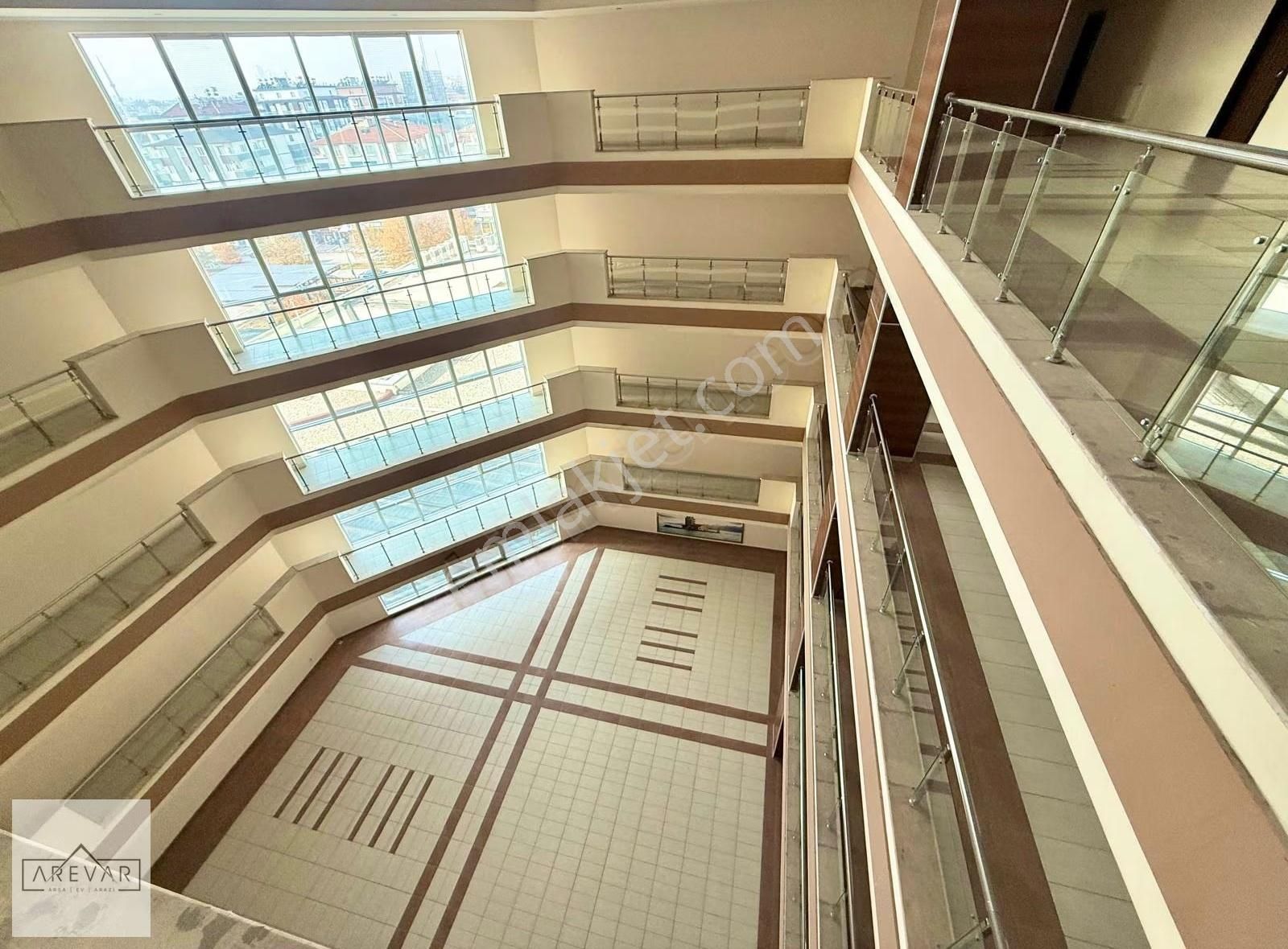 Arevar'dan Yasem İş Merkezi'nde Kiralık Ofis - Görsel 16
