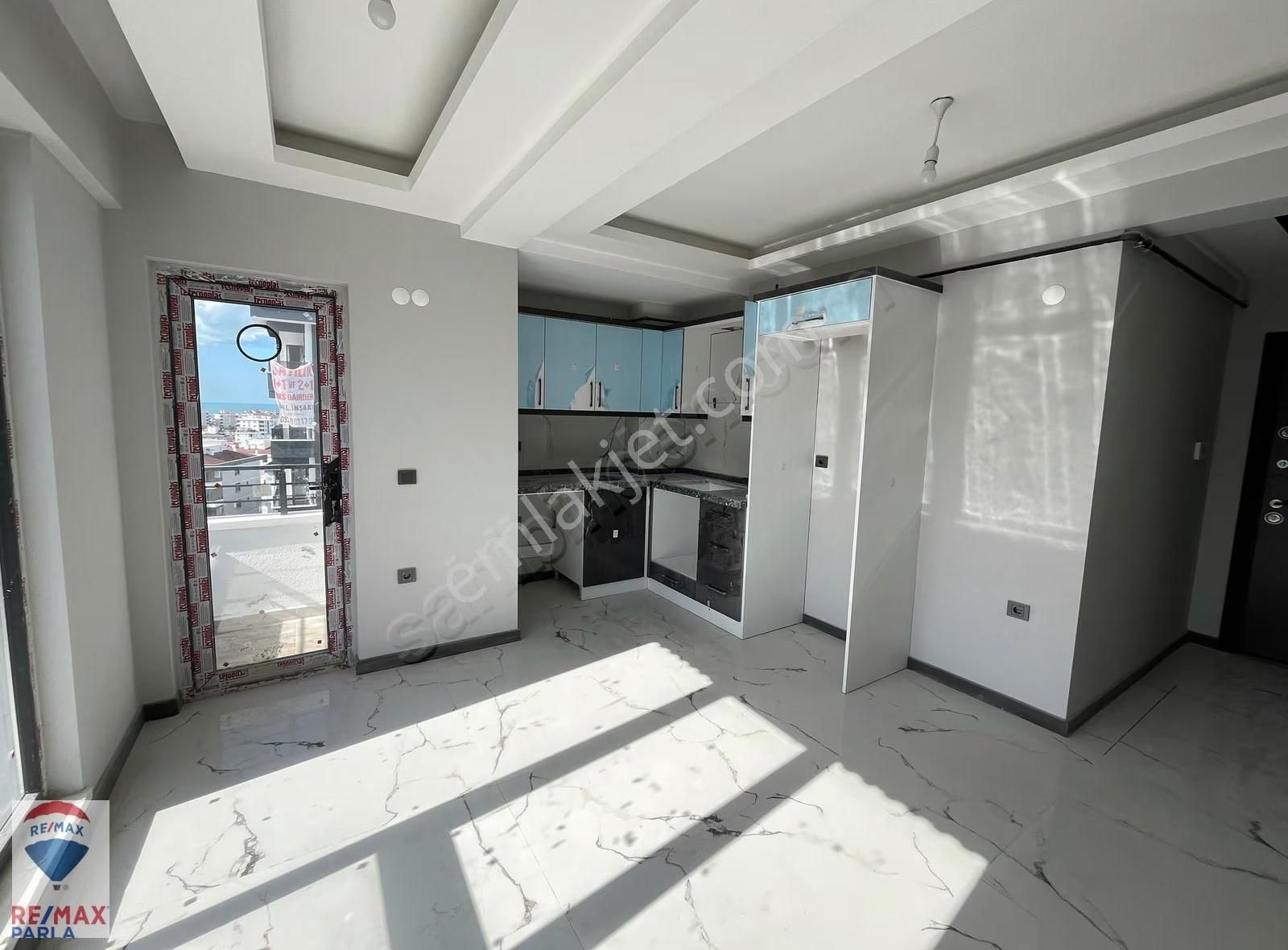 Remax Parla'dan Atakumda Kaliteli İşçilik,modern Tasarım 1+1
