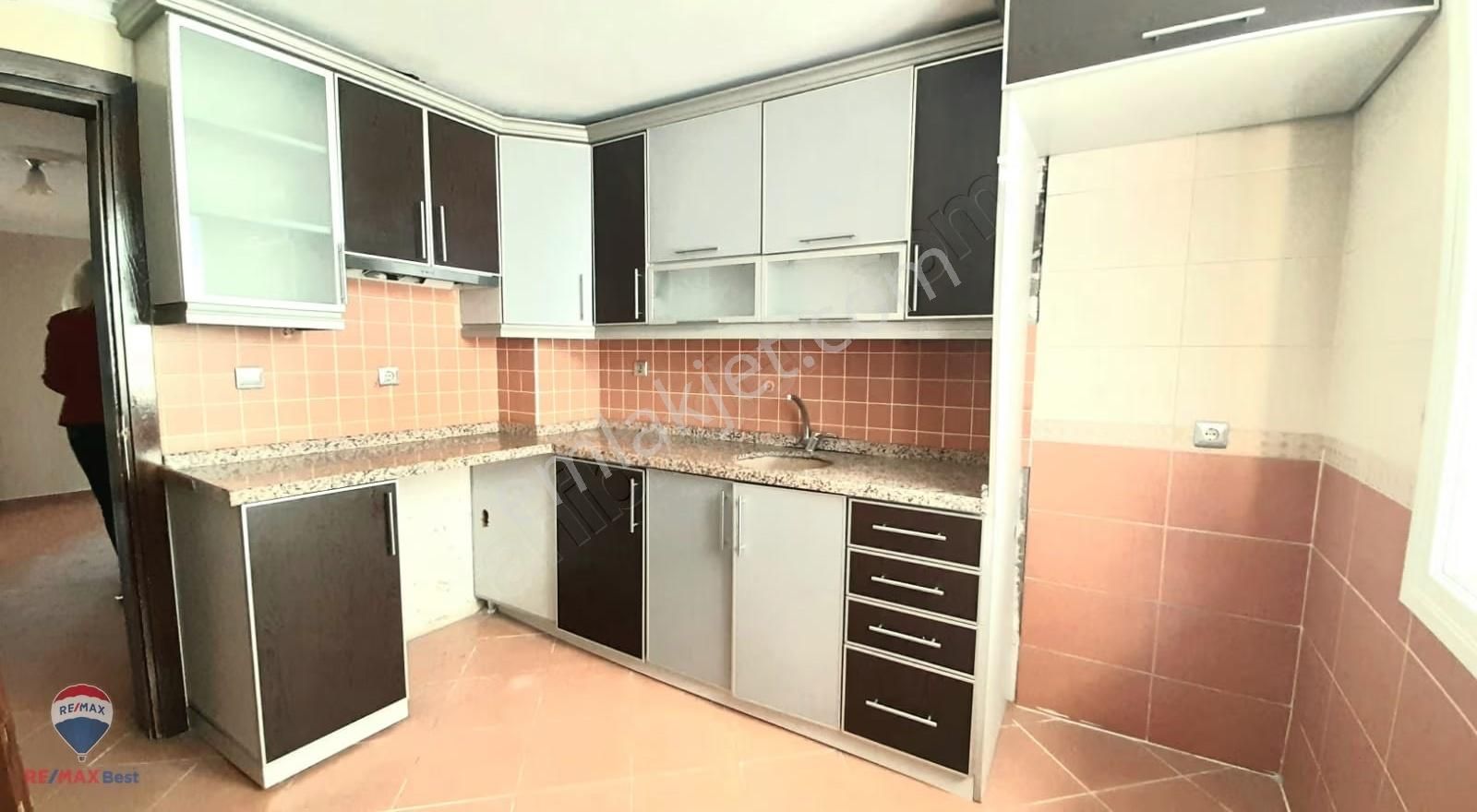 15 Bozyaka Cennetoğlu Mah. 120 M2 3+1 Genış Kıralık Daıre - Görsel 13