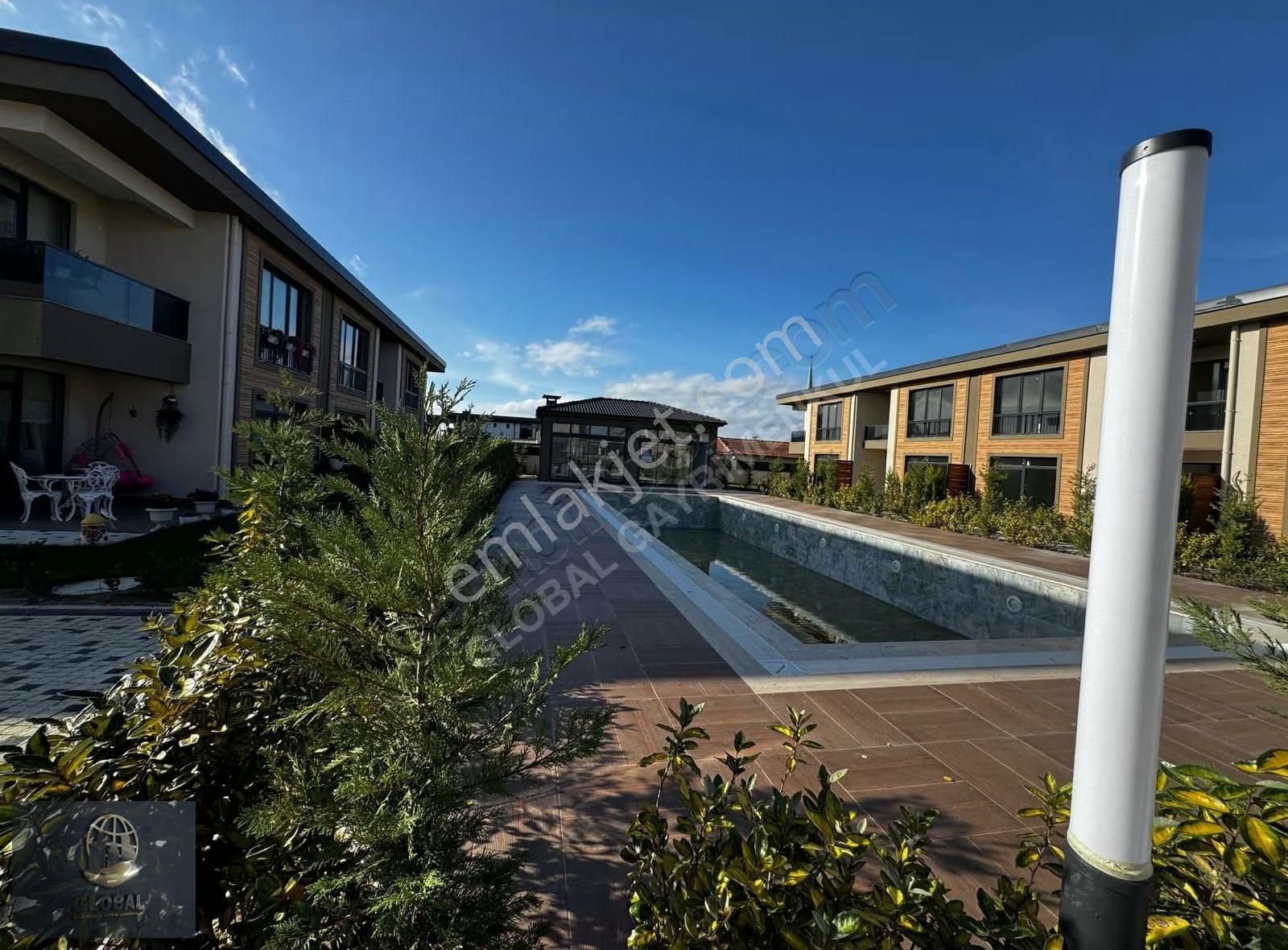 Önerler'de Havuzlu Site İçi Ultralüx Fırsat Villa !!