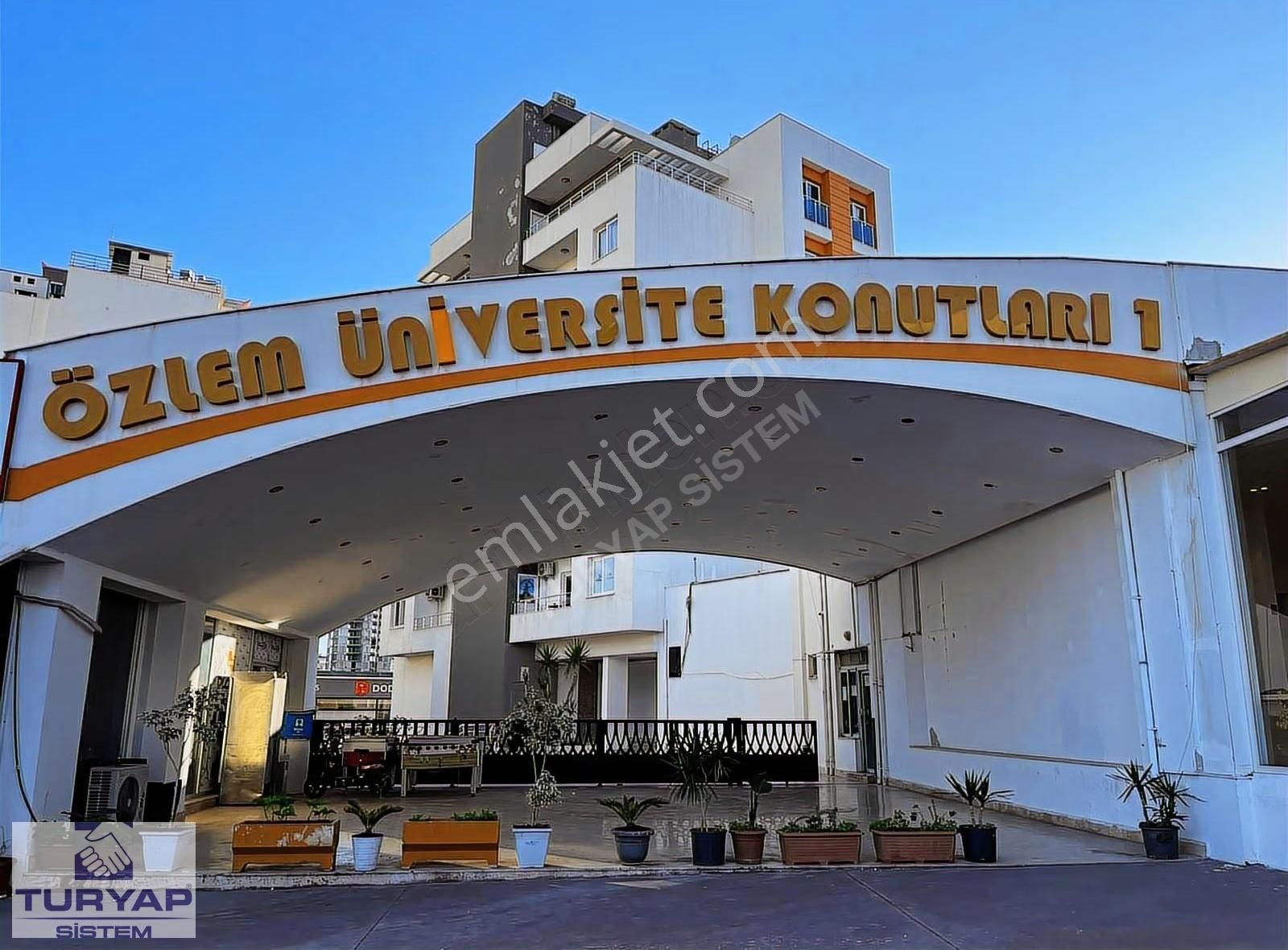 Turyap Sistem'den Üni.caddesinde Site İçi Teraslı Eşyalı Satılık - Görsel 13