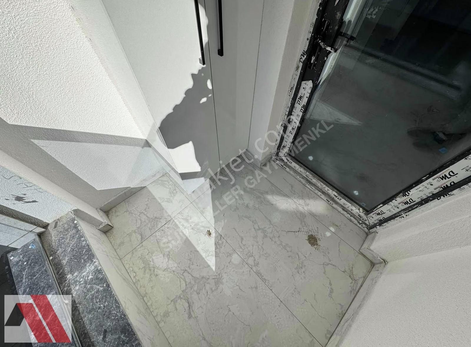 Sümbüller'den Birsen Kebap Yakını Ara Kat Balkonl Kullanışlı2+0 - Görsel 11