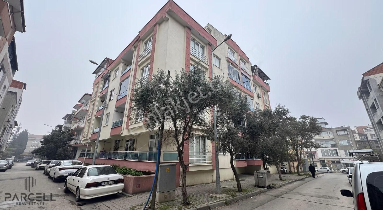 Balıkesir Karesi 1.oruçgazi Mah. Kiralık 3+1 Ara Kat Daire