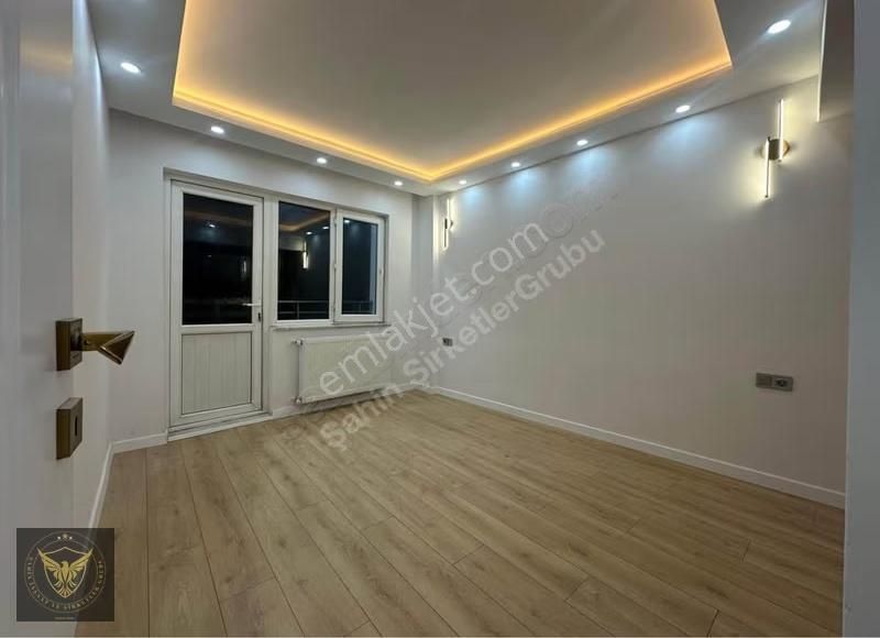 Metrobüse 5'dk Merkezi Konumda Şık Tasarımlı 2+1 Dairemiz... - Görsel 3