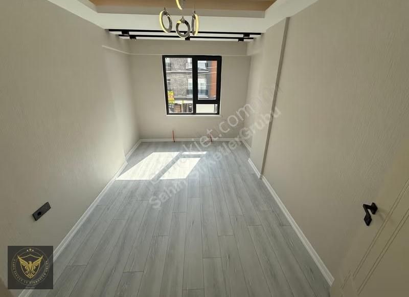 Beylikdüzü Merkez'de Metrobüse Komşu 3+1 Şık Tasarımlı Dairemiz - Görsel 20