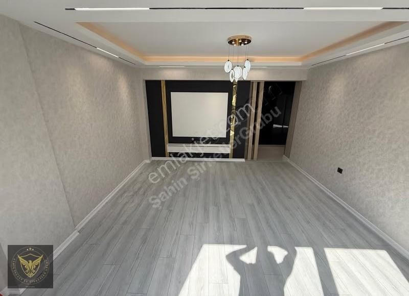 Beylikdüzü Merkez'de Metrobüse Komşu 3+1 Şık Tasarımlı Dairemiz - Görsel 9