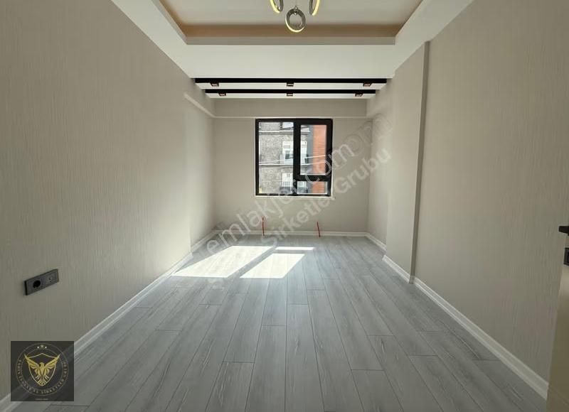 Beylikdüzü Merkez'de Metrobüse Komşu 3+1 Şık Tasarımlı Dairemiz - Görsel 27