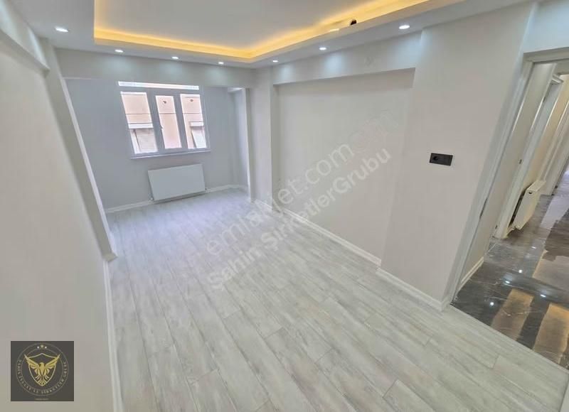 Beylikdüzü'nde 5m Migros'a 5'dk Ayrı Mutfaklı 1+1 Lüks Dairemiz - Görsel 6