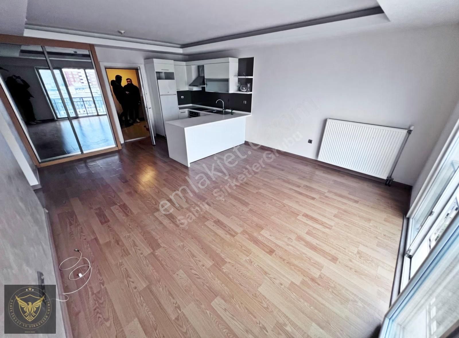 Metrobüse 5'dk Full+full Sitede Balkonlu 1+1 Dairemiz - Görsel 4