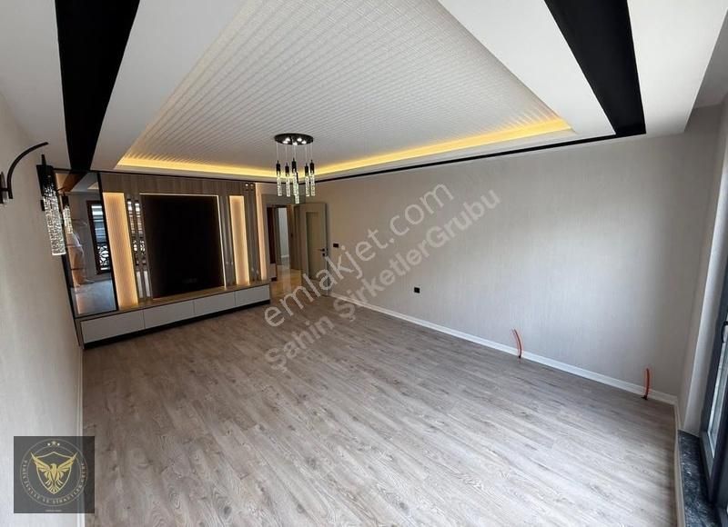 Beylikdüzü'nde Emsalsiz Özel Tasarımlı 2+1 Ultra Geniş Dairemiz - Görsel 13