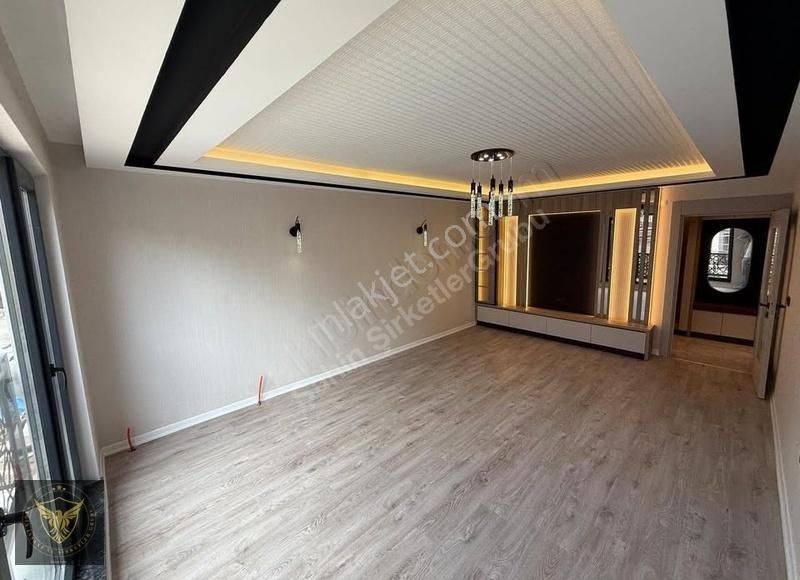 Beylikdüzü'nde Emsalsiz Özel Tasarımlı 2+1 Ultra Geniş Dairemiz - Görsel 11