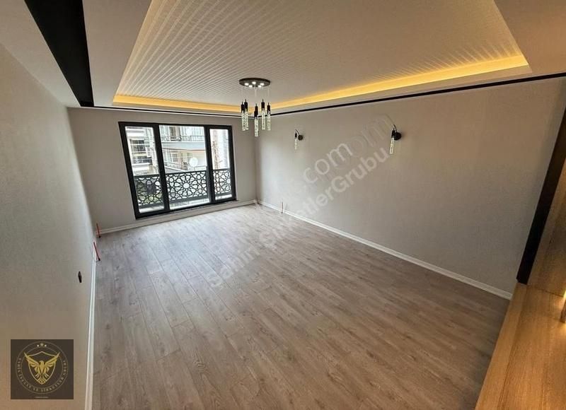 Beylikdüzü'nde Emsalsiz Özel Tasarımlı 2+1 Ultra Geniş Dairemiz - Görsel 8