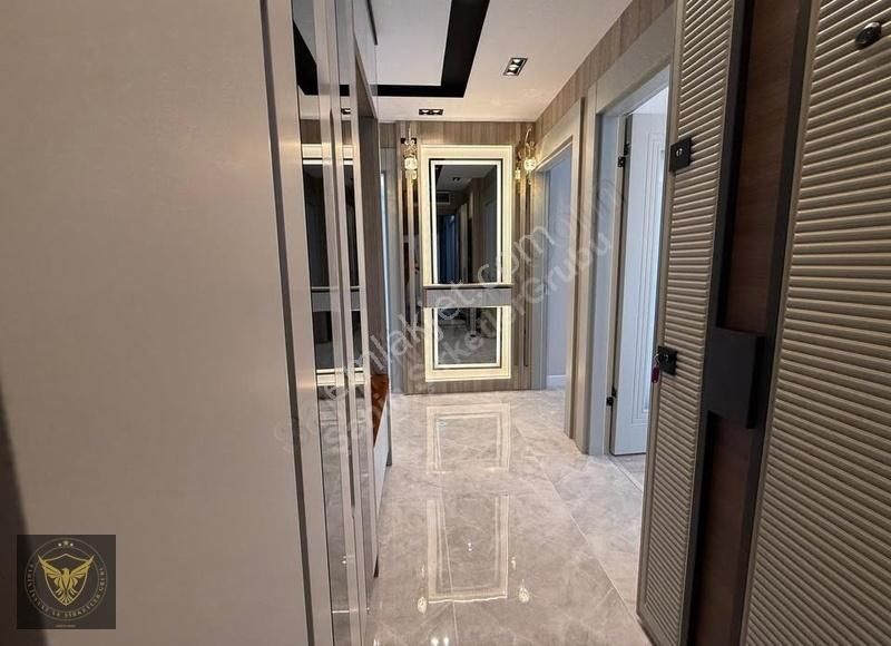 Beylikdüzü'nde Emsalsiz Özel Tasarımlı 2+1 Ultra Geniş Dairemiz - Görsel 5