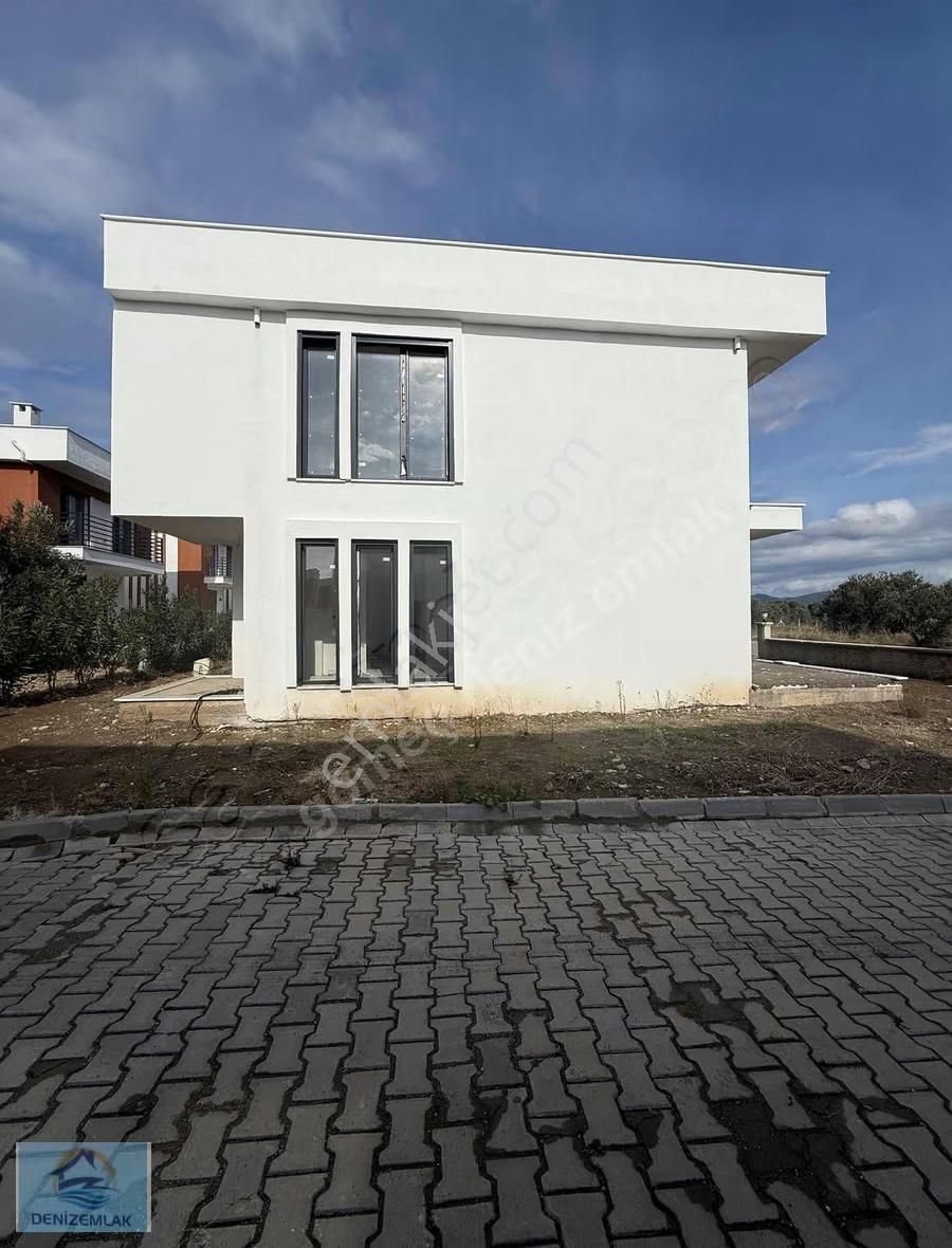 Denizkent Sitesi İçinde Satılık 3+1 Müstakil Villa - Görsel 9