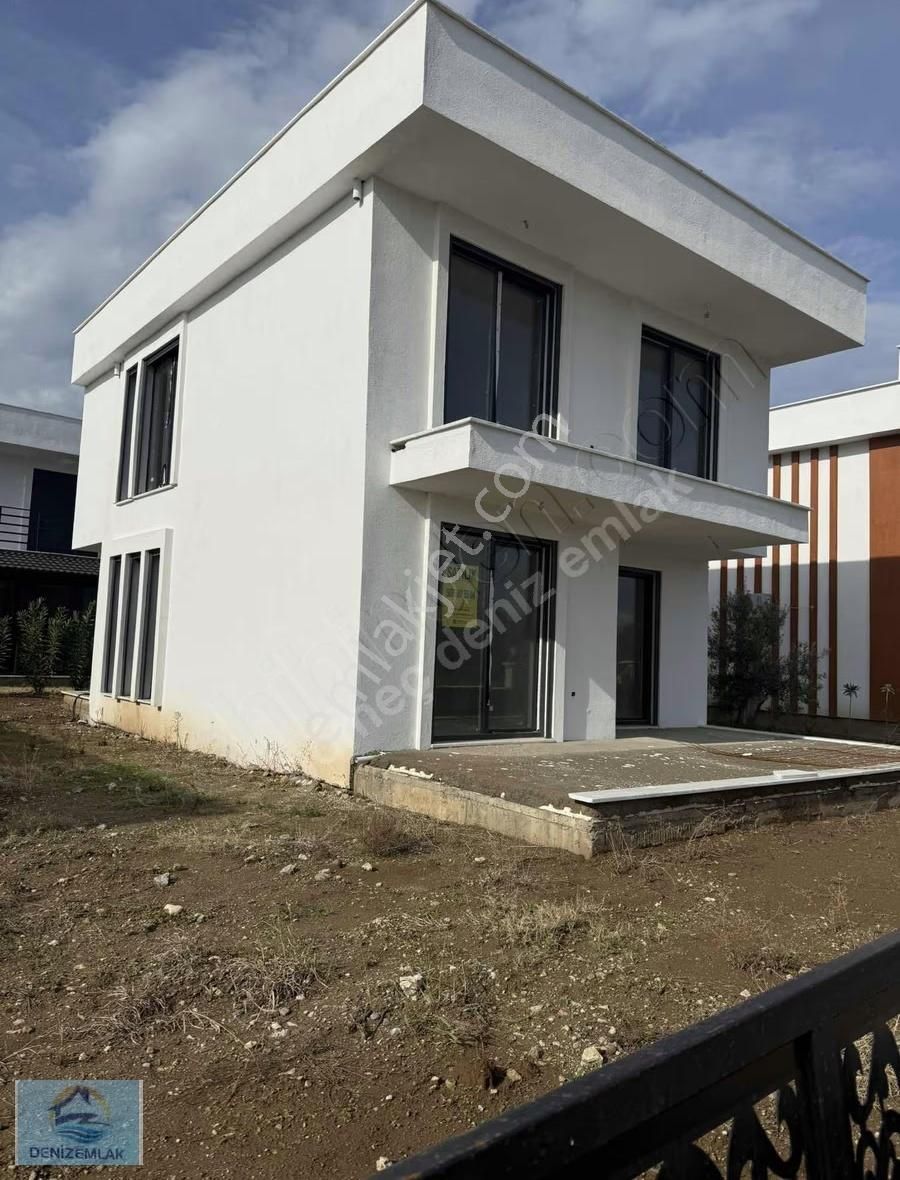 Denizkent Sitesi İçinde Satılık 3+1 Müstakil Villa - Görsel 6