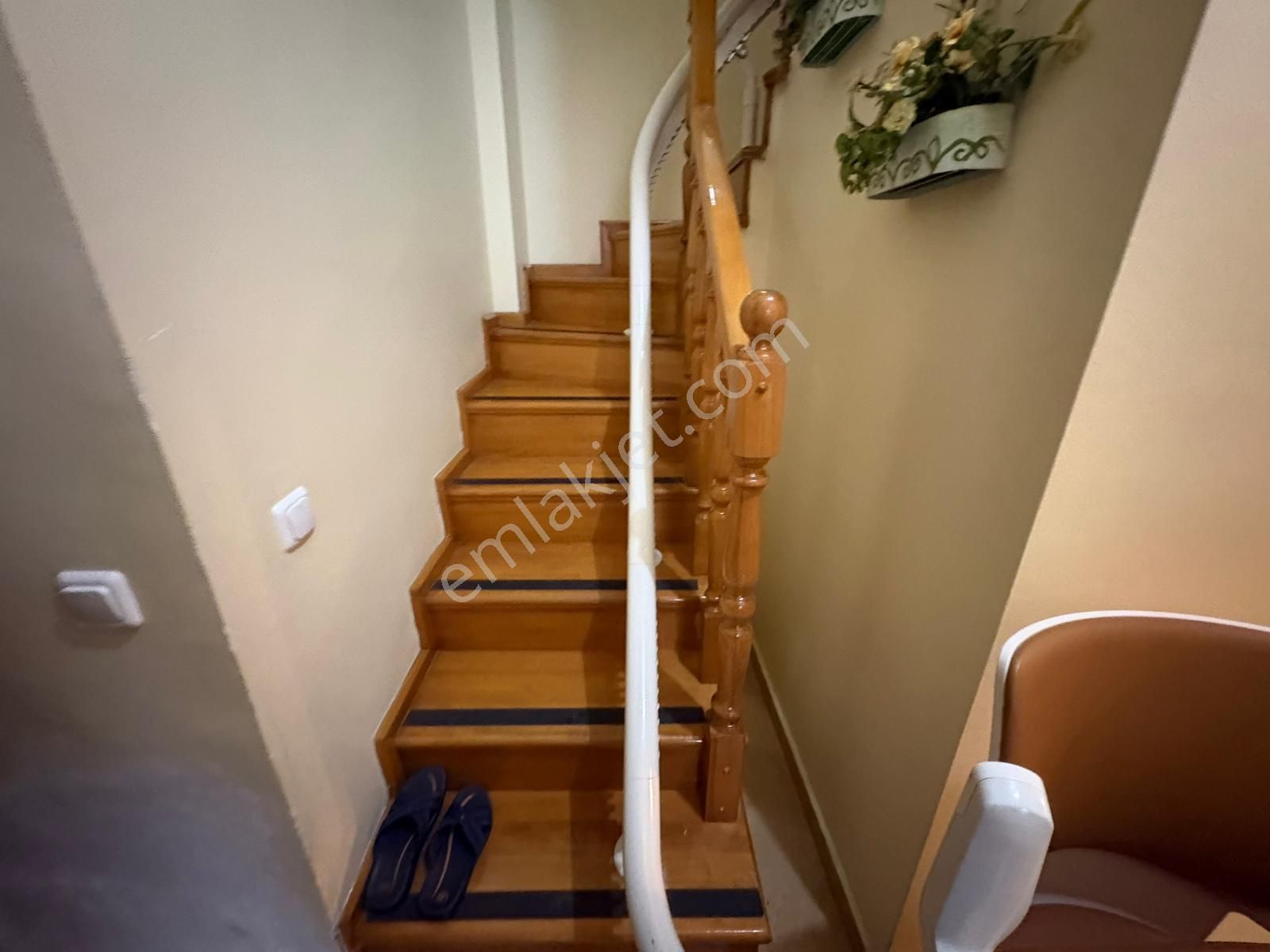 Göraldan 4+2 Full Lüks Yapılı Çetin Emeç Yakını Teras Katı - Görsel 23