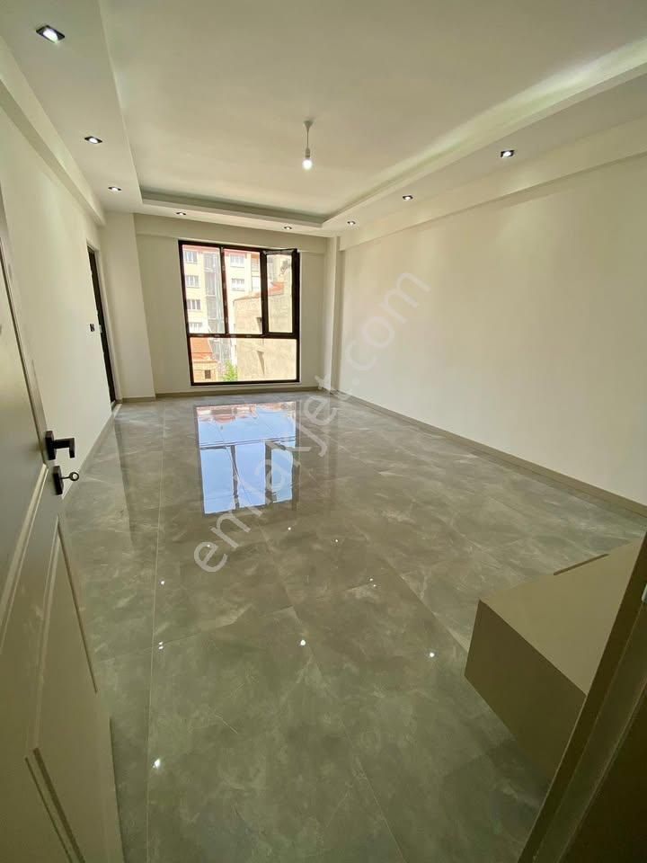 Akkonak Mahallesinde Satılık Geniş Ve Ferah 3+1 Daireler D41