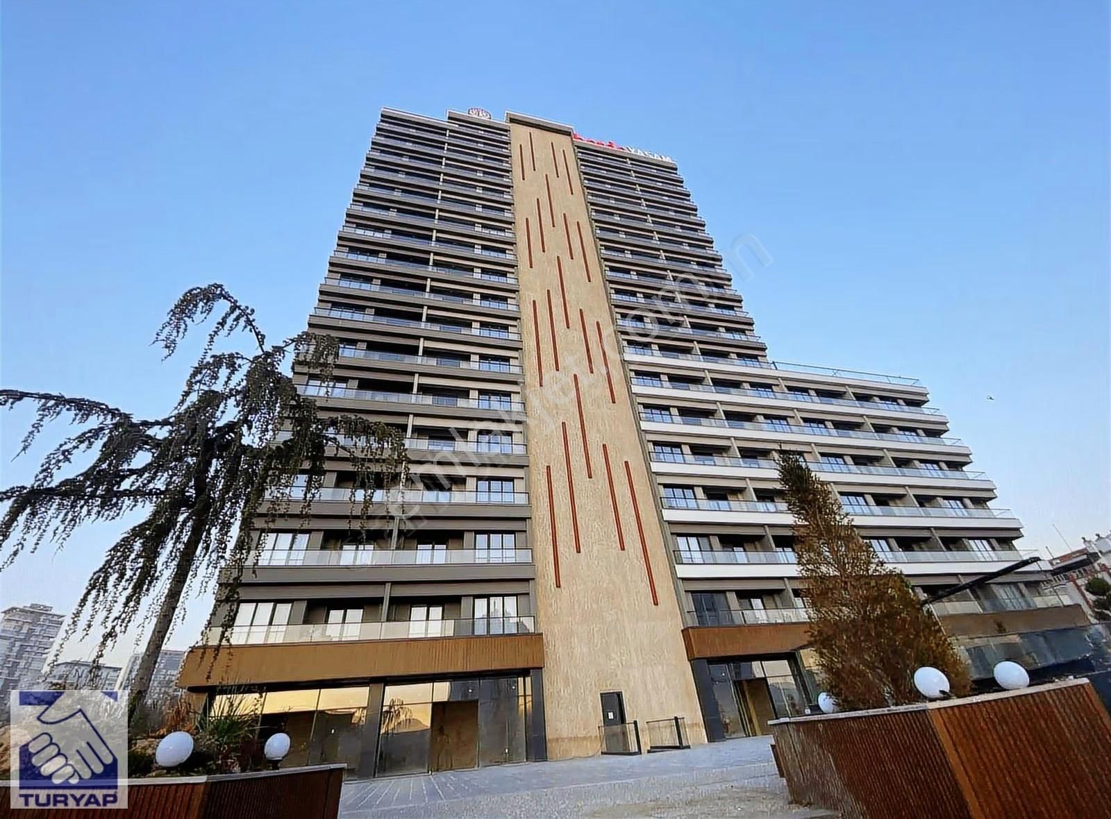 Bordo Yaşamda 2+1 Ebeveyn Banyolu Merkezi Konumda Harika Satılık - Görsel 8