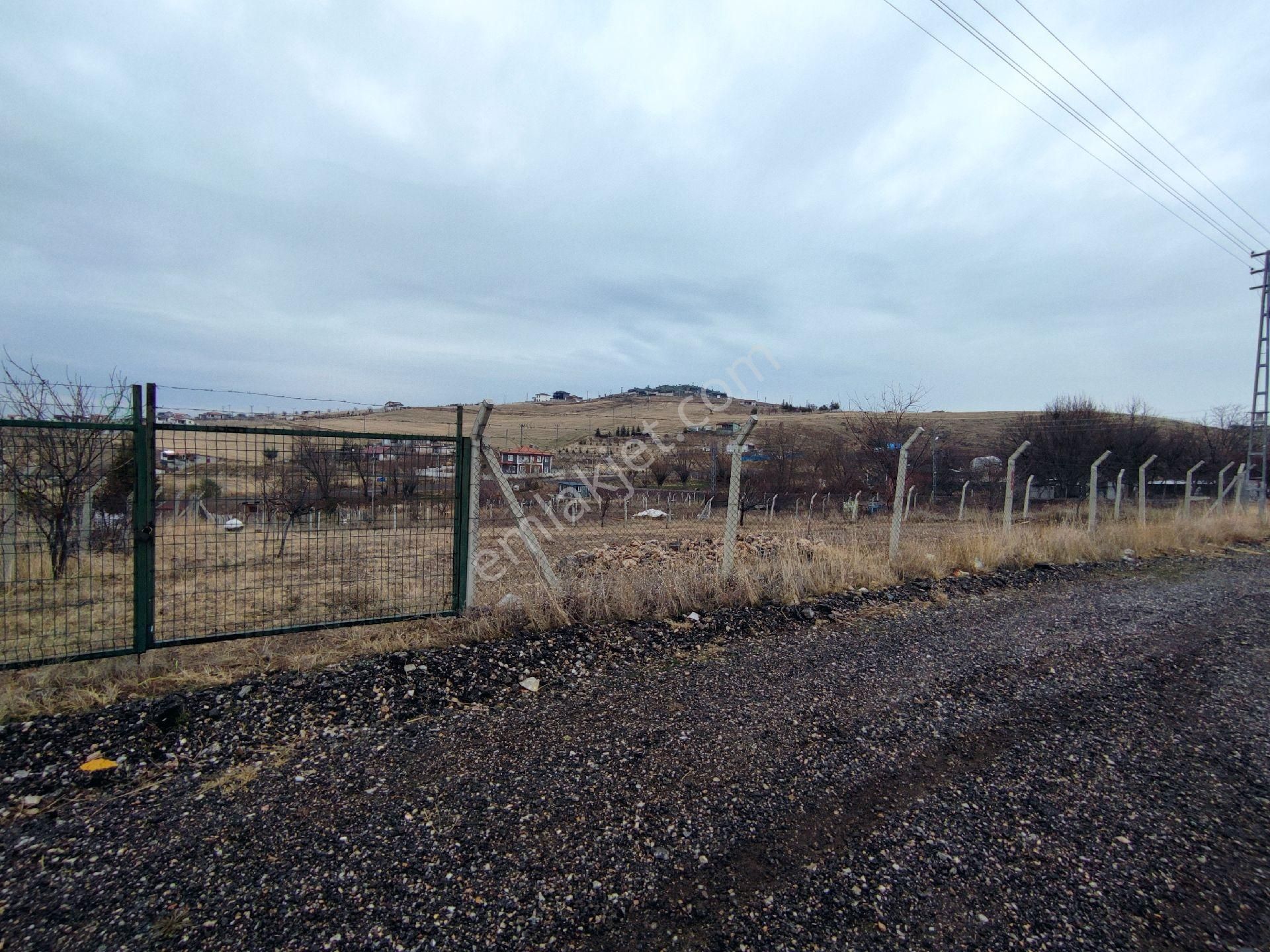 Gicikte 776 M2 İmarlı Tek Tapu Merkeze Yakın Tel Örgülü Arsa - Görsel 2