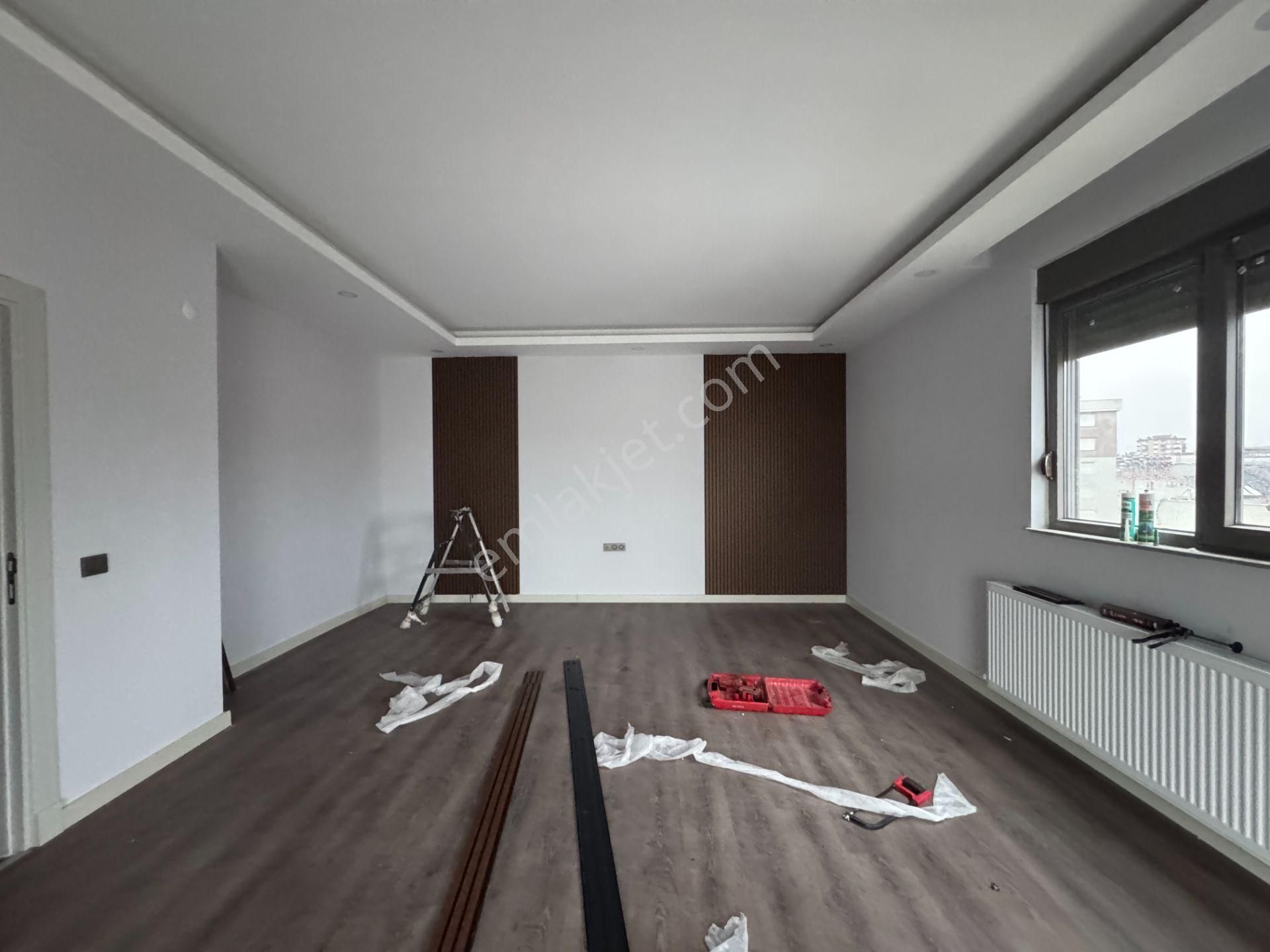 Kızıltoprak Mrk Konumda Lüks Yapılı Geniş 4+1 Dubleks - Görsel 19