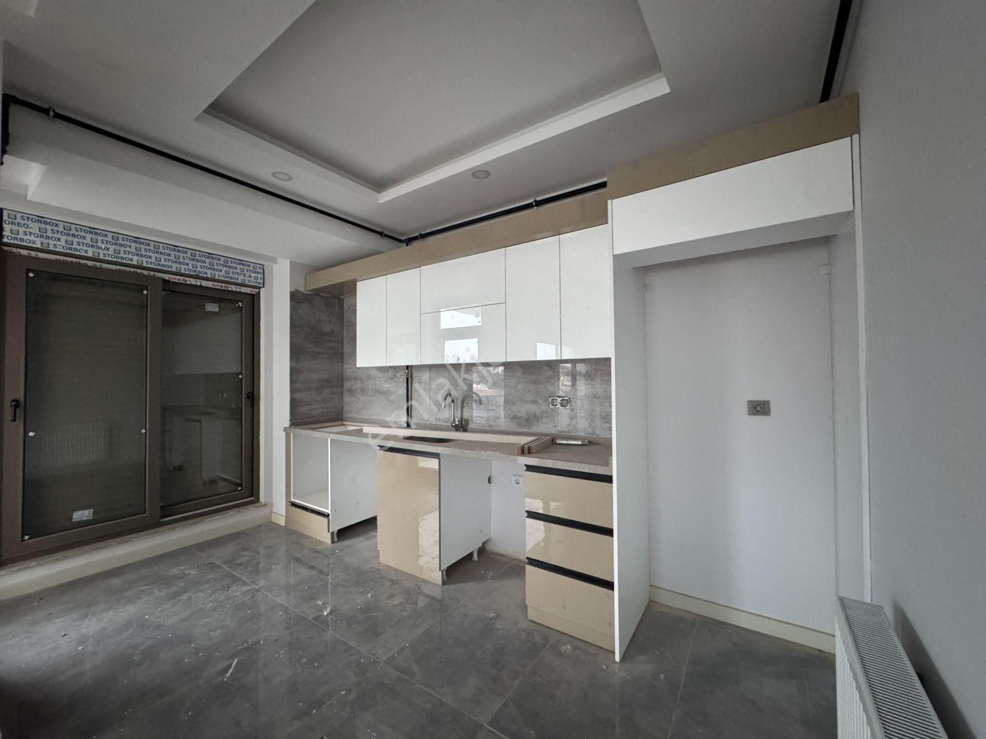 Kızıltoprak Mrk Konumda Lüks Yapılı Geniş 4+1 Dubleks - Görsel 4