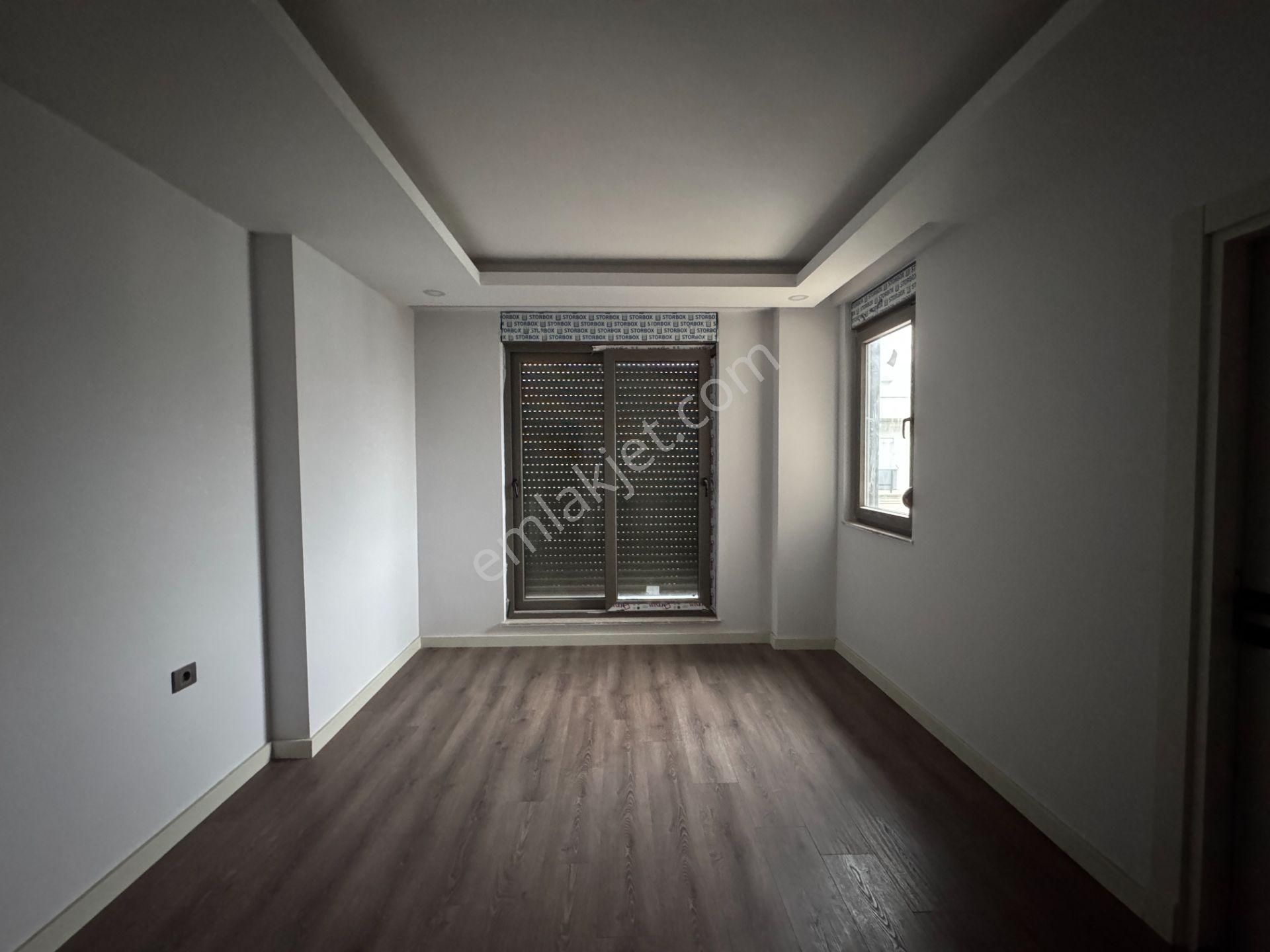 Kızıltoprak Mrk Konumda Lüks Yapılı Geniş 4+1 Dubleks - Görsel 14