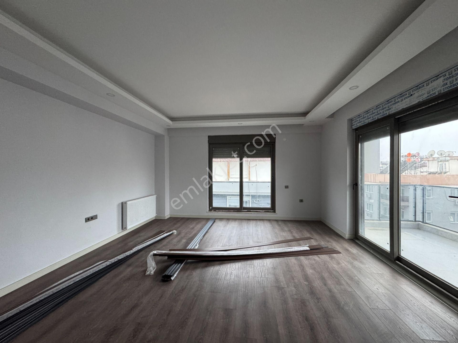 Kızıltoprak Mrk Konumda Lüks Yapılı Geniş 4+1 Dubleks - Görsel 8