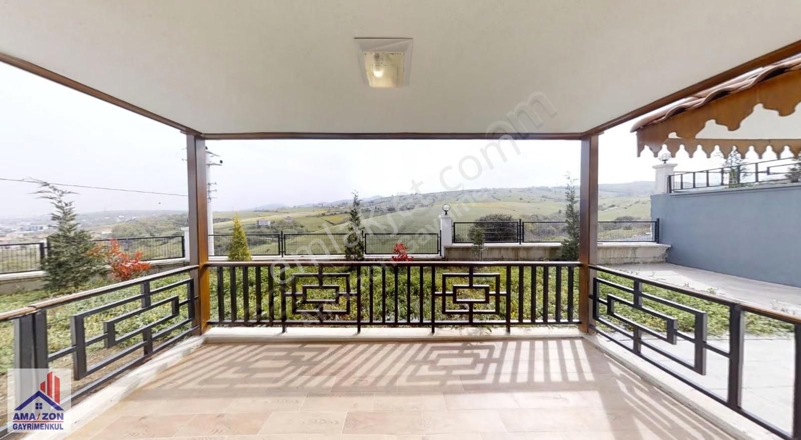 Dereköy Mahallesi Havuzlu Sitede 2+1 Şark Köşeli Bahçeli - Görsel 21