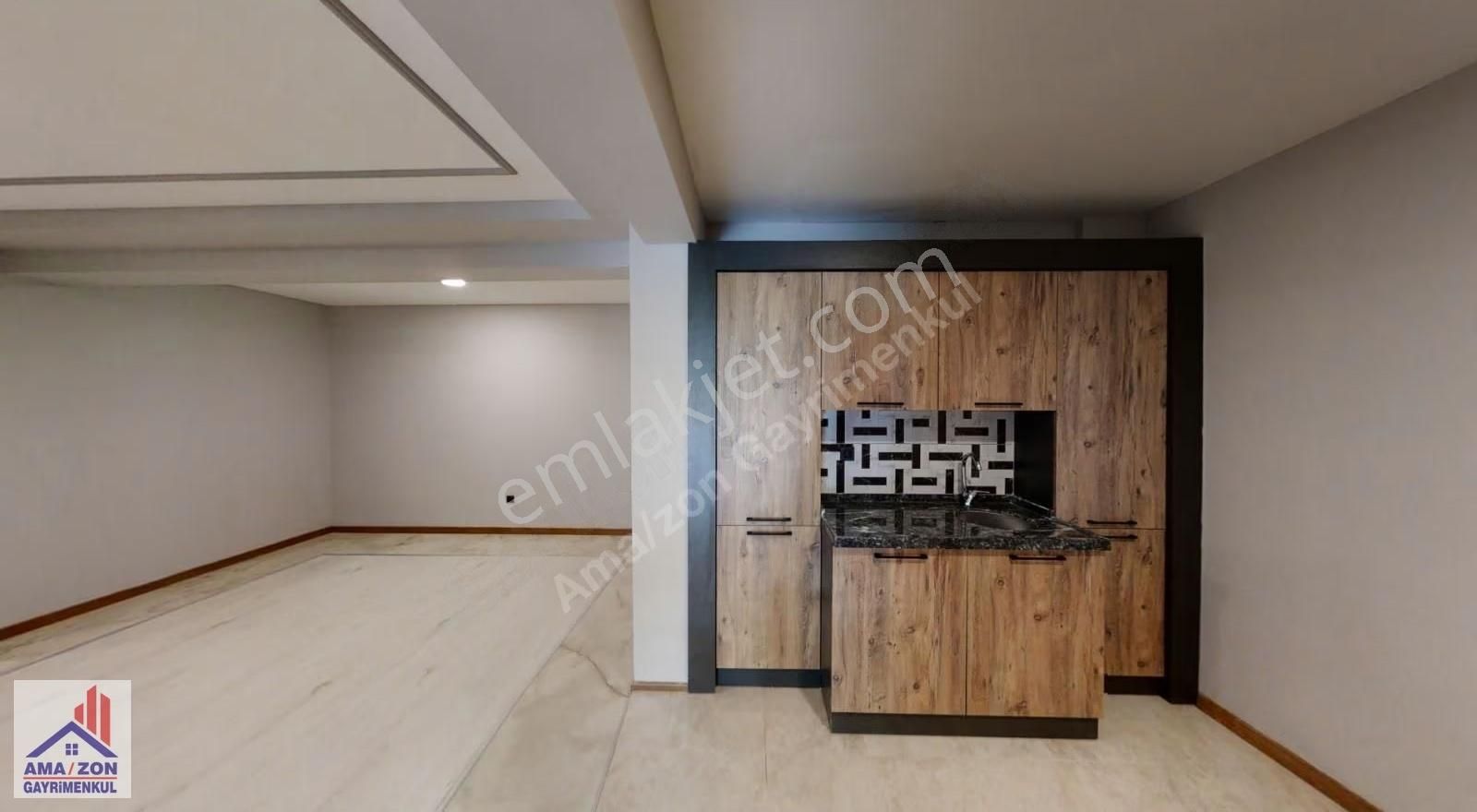 Dereköy Mahallesi Havuzlu Sitede 2+1 Şark Köşeli Bahçeli - Görsel 7