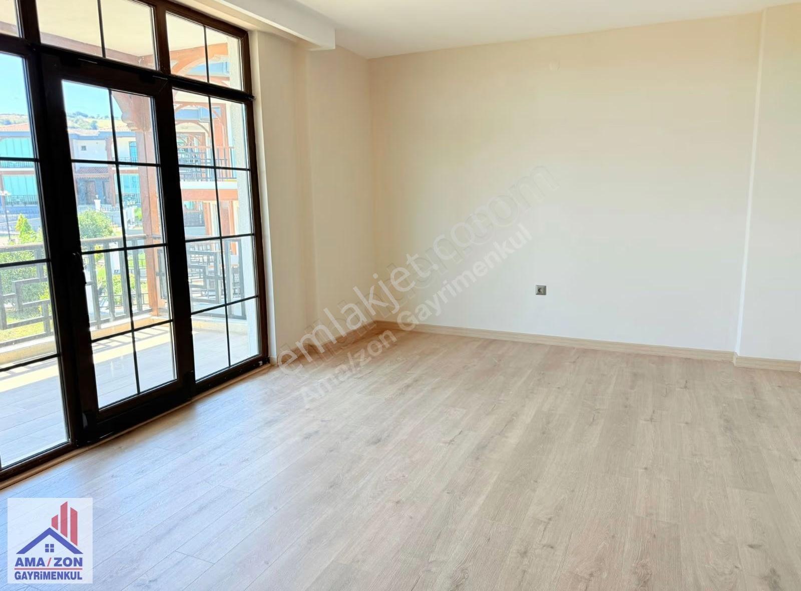 Atavadi Evleri Sitesi Havuzlu Emsalsiz 326 M2 4+1 Villa - Görsel 15