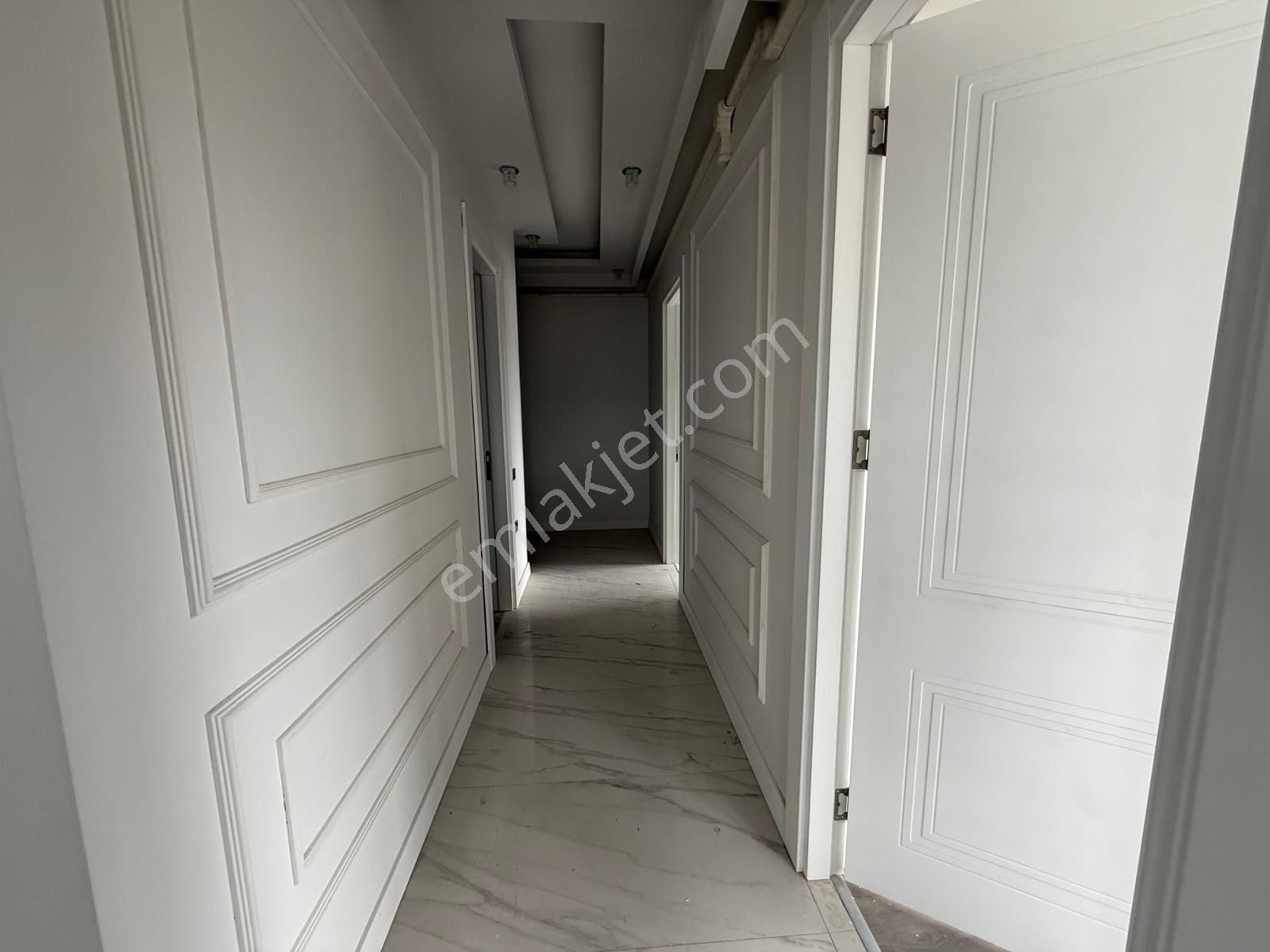 Dream Home’dan Eski Mezitli Şehrin Kalbinde Modern Tasaramlı Ara Kat 2+1 - Görsel 14