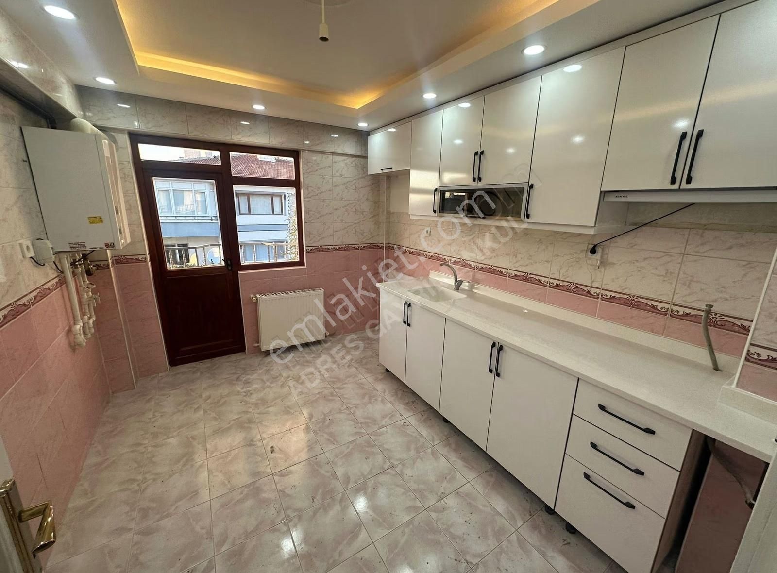 Adres'den Selçuklu'da Masrafsız Güzel Lokasyon 3+1 Daire - Görsel 8