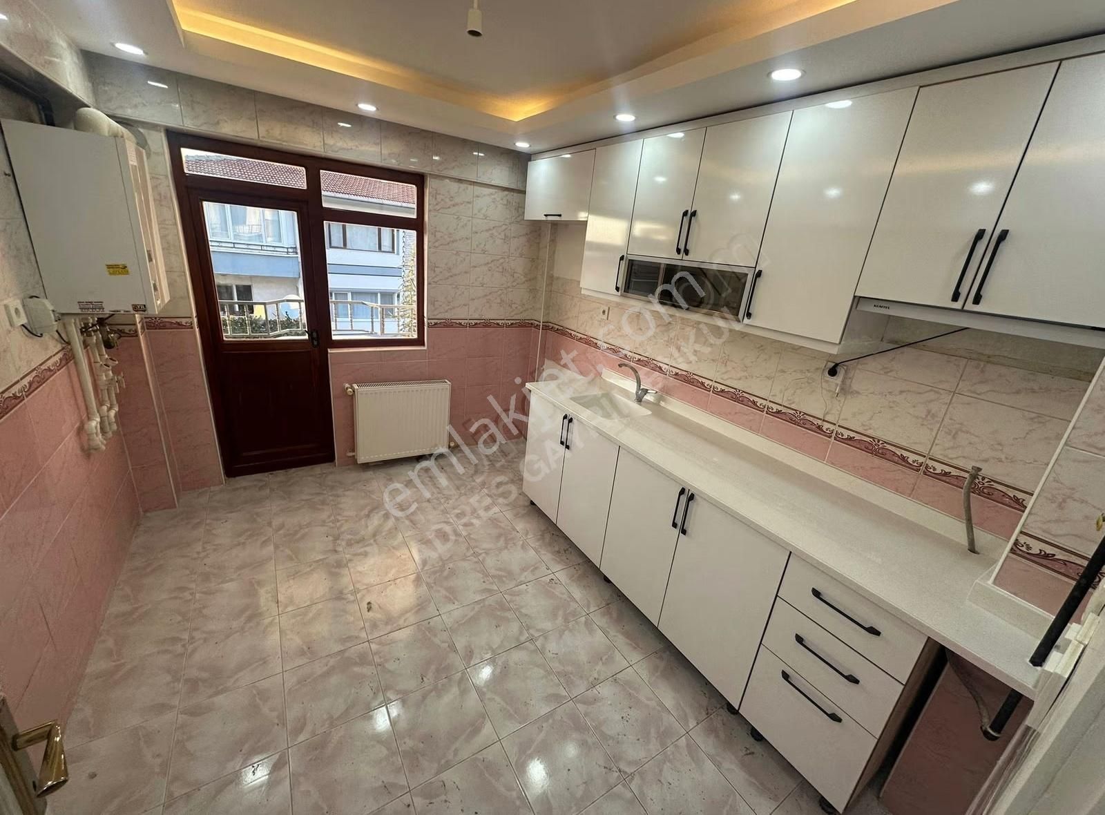 Adres'den Selçuklu'da Masrafsız Güzel Lokasyon 3+1 Daire - Görsel 13