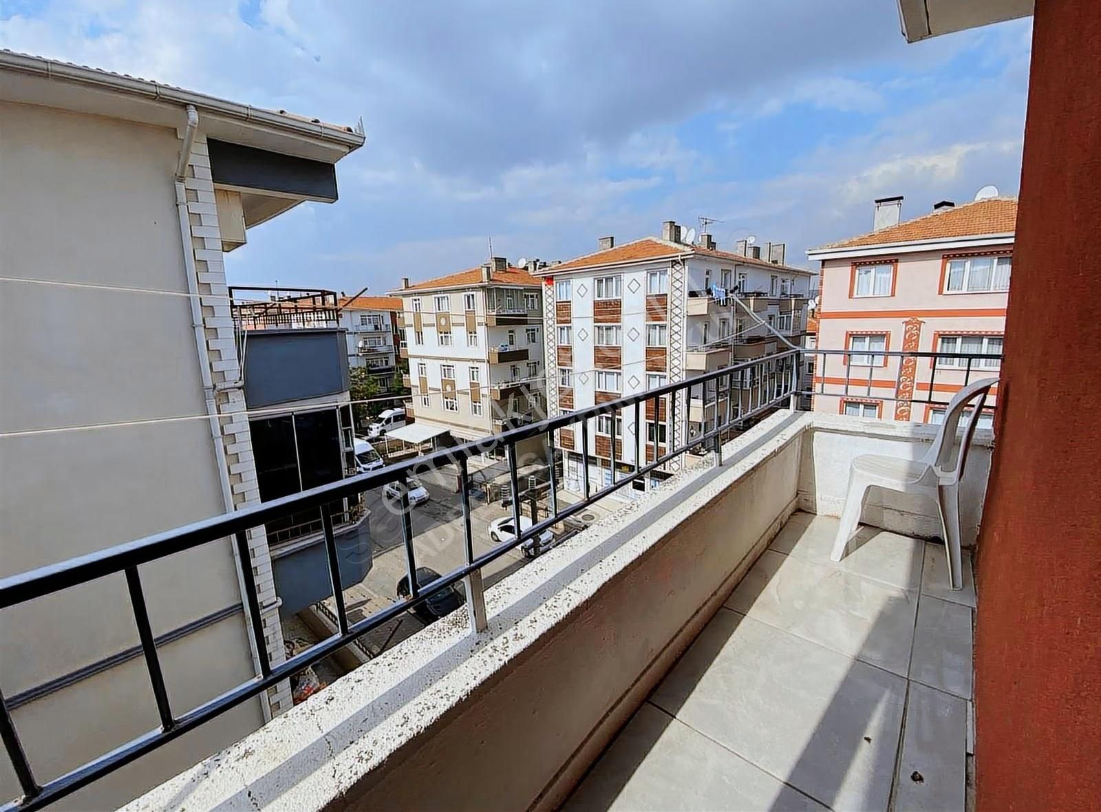 Sincan'da_fırsat_daire_mareşal'da_katta_ön_cephe_full_yapılı_2+1 - Görsel 11