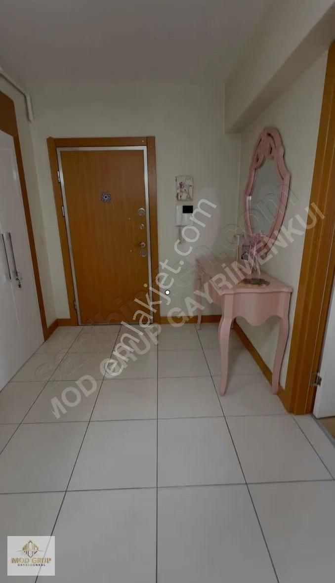 Eryaman Da Metro Ve Metromall Yakını Ayaş Yolu Üzeri Lüx 2+1