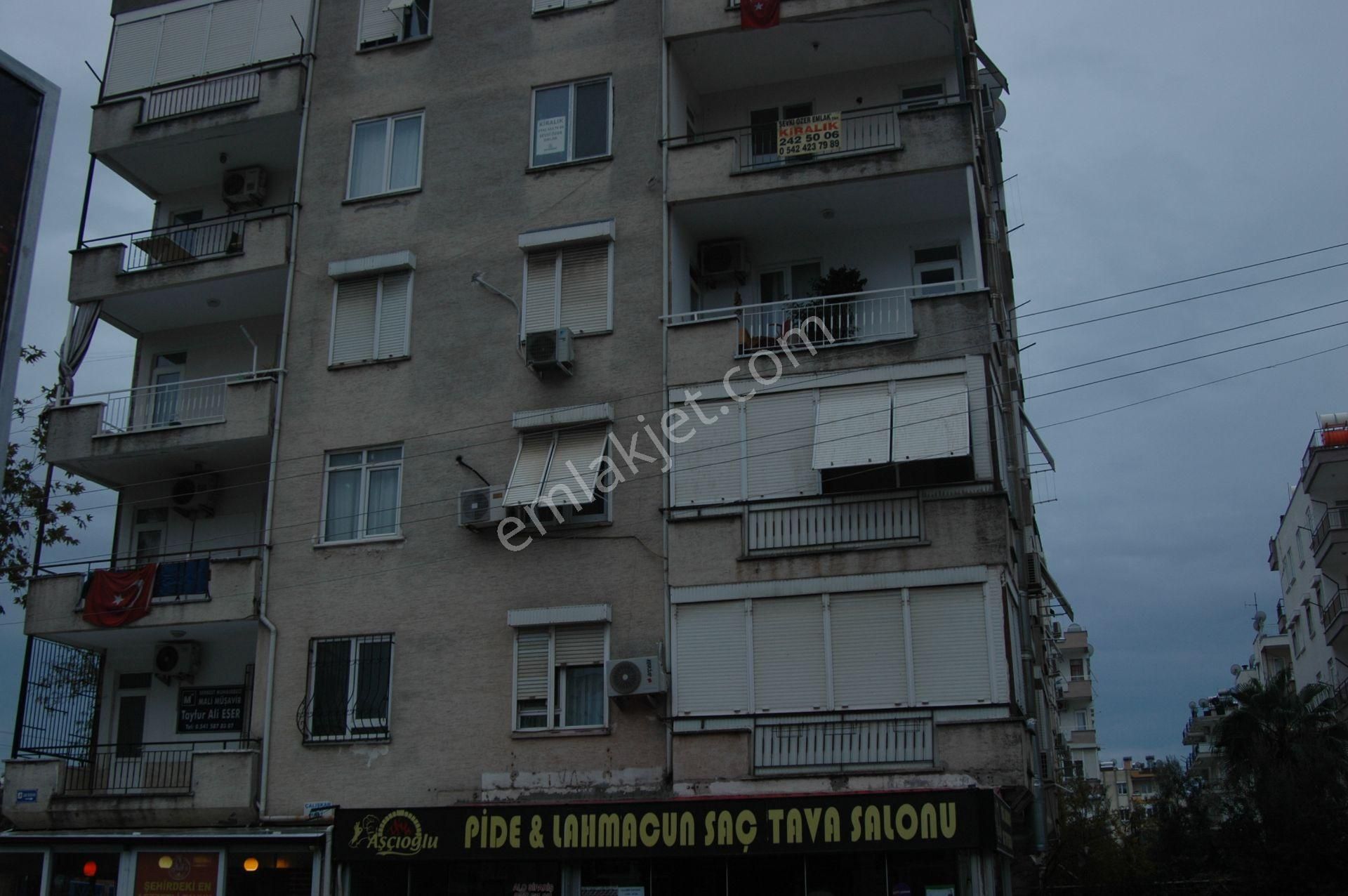 Antalya Muratpaşa Yıldız Mahallesi 5/4 2+1 110m2 18.000tl