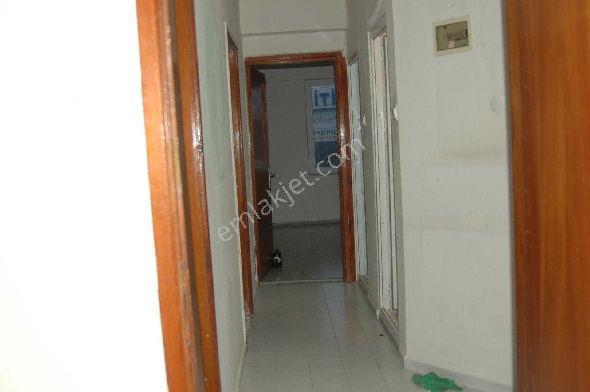 Antalya Muratpaşa Yıldız Mahallesi 5/4 2+1 110m2 18.000tl - Görsel 3