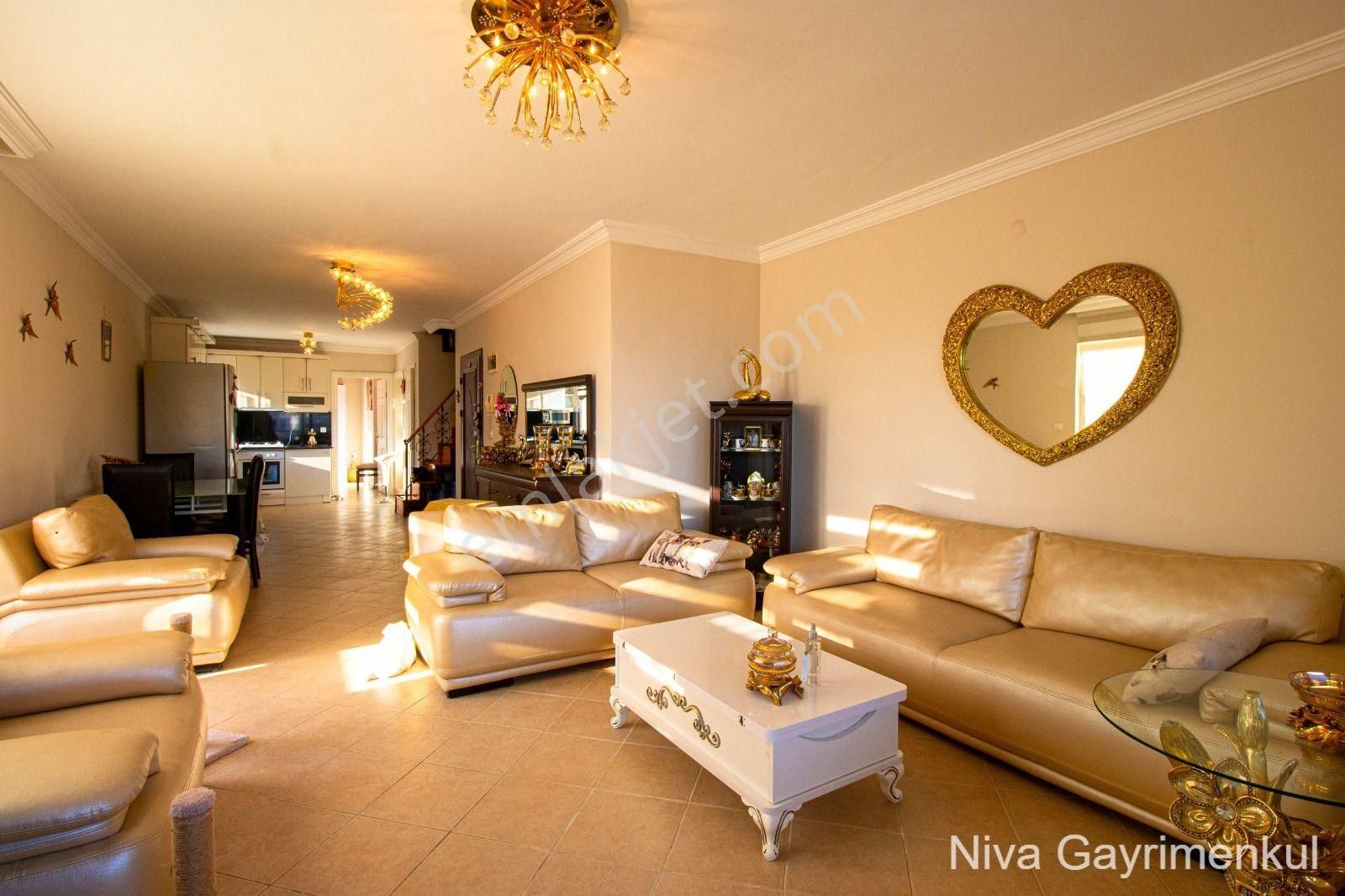 Kadınlardenizinde Çatı Dubleks Daire - Görsel 25