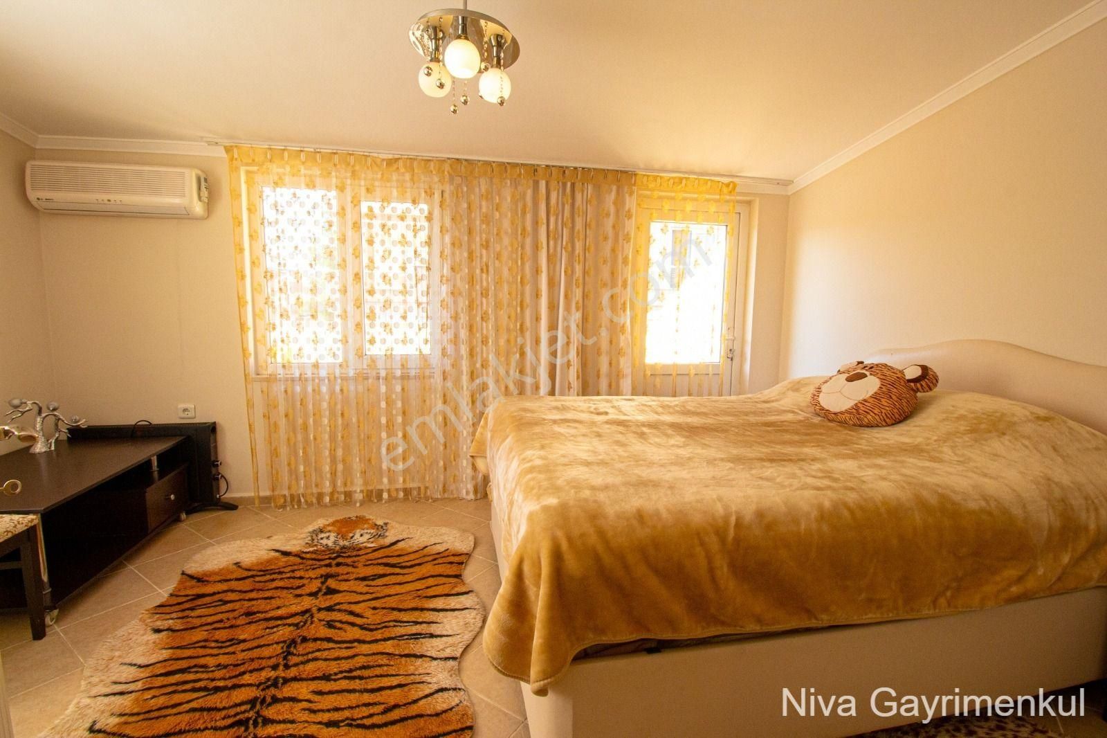 Kadınlardenizinde Çatı Dubleks Daire - Görsel 20