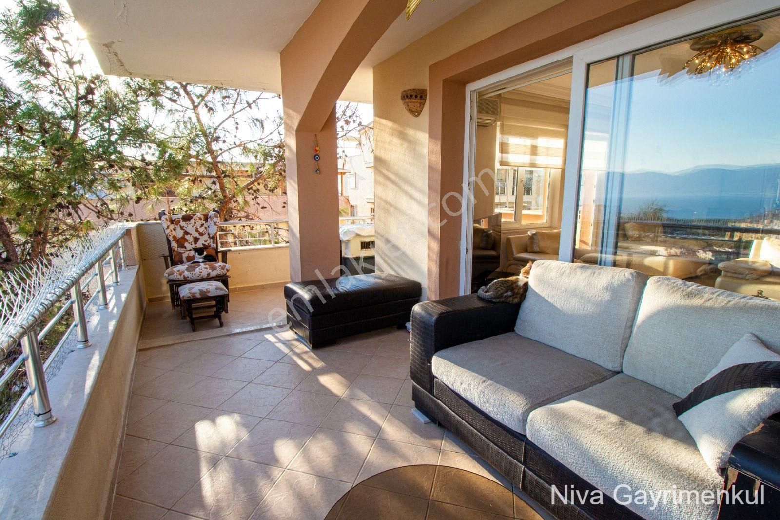 Kadınlardenizinde Çatı Dubleks Daire - Görsel 14