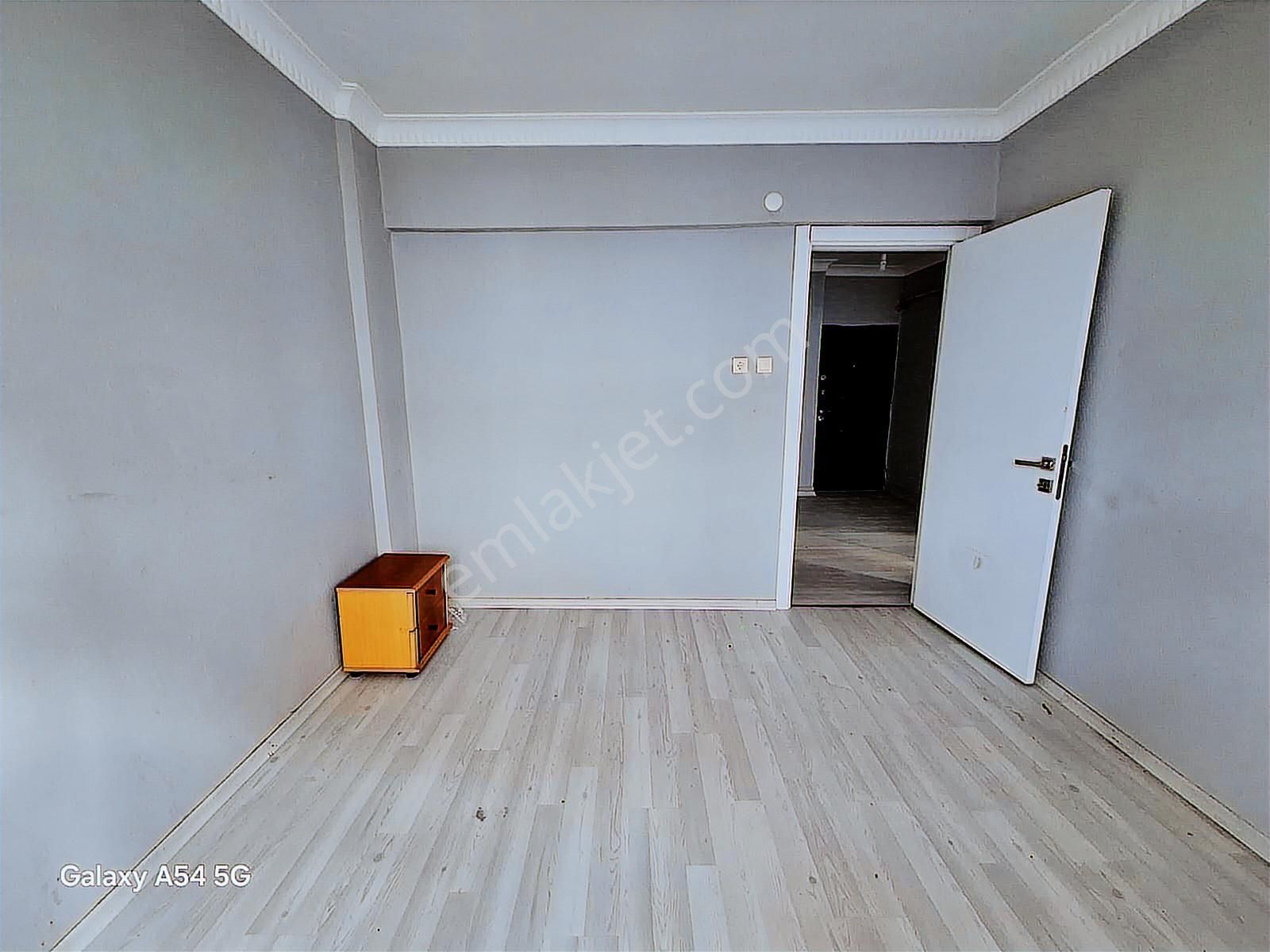 Kemalettin Mahallesinde 2+1 100 M2 Kiralık Daire !!! - Görsel 16