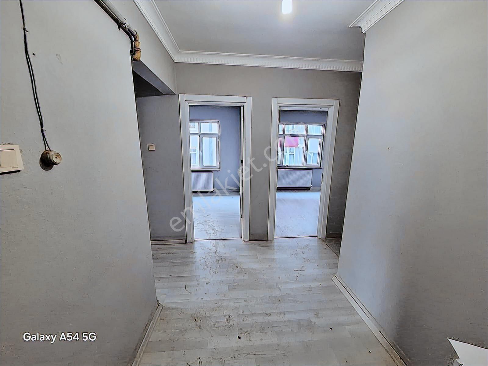Kemalettin Mahallesinde 2+1 100 M2 Kiralık Daire !!! - Görsel 11