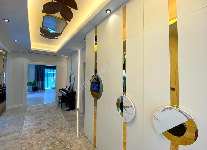 Molla Yusufta Ultra Lüks | Havuzlu | Kapalı Otoparklı Villa - Görsel 5