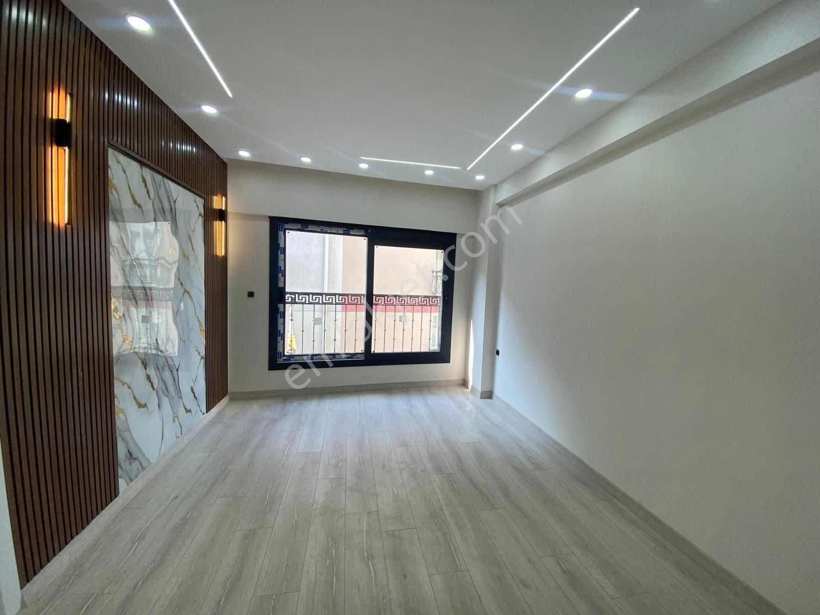 Üçyolda İnönü Cad Metro Yakını Asansörlü Sıfır 1+1 Kiralık Daire