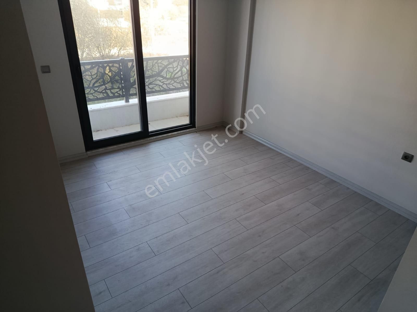 Akçay Doruk Gayrimenkul'den Altınkum Pazaryerinde Çift Balkon, Ebeveyn Banyolu 2+1 Daire - Görsel 24