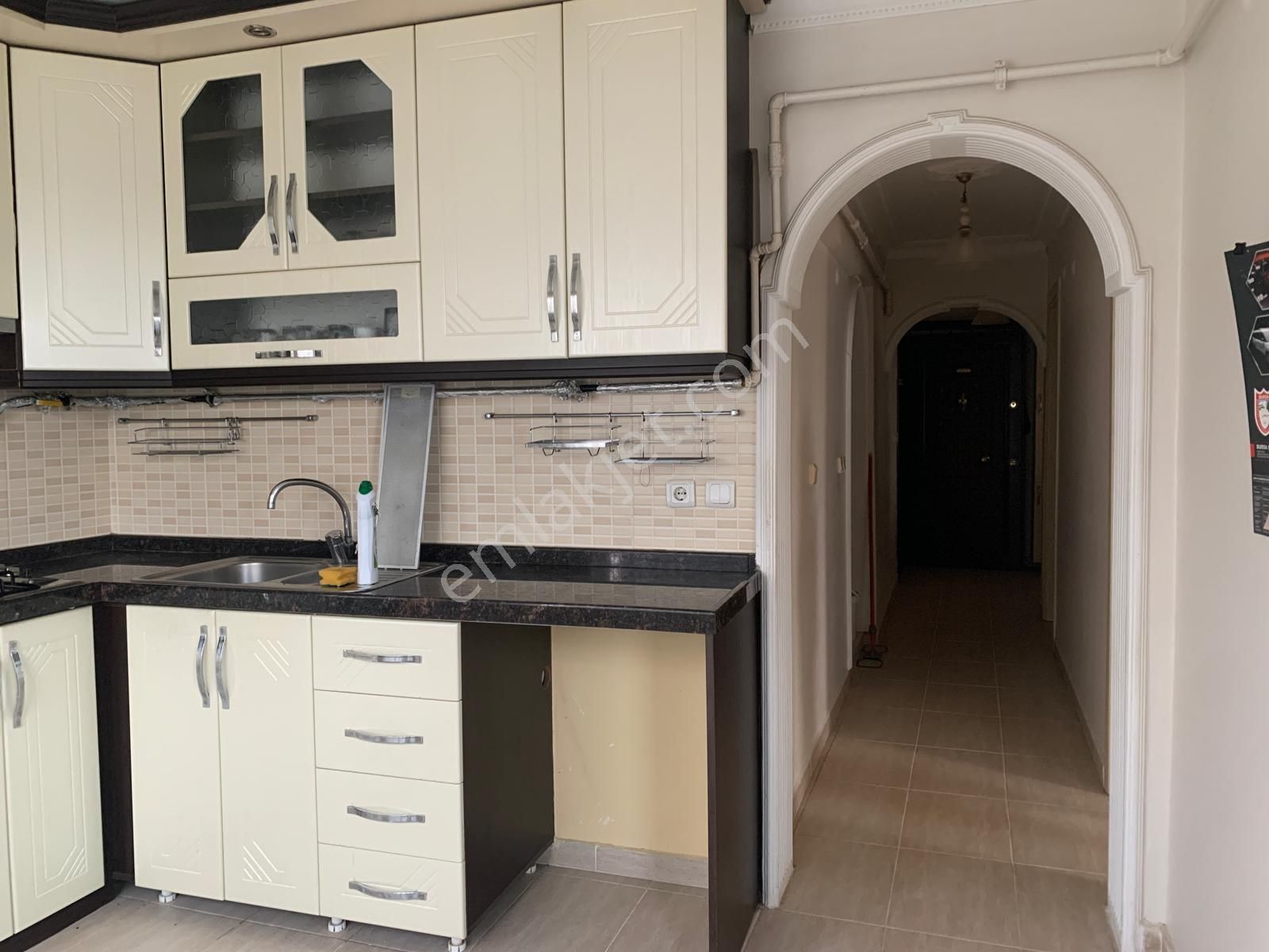 Turyap Leyla Akçınar'dan Teleferik'de 2+1 Kiralık Daire - Görsel 13